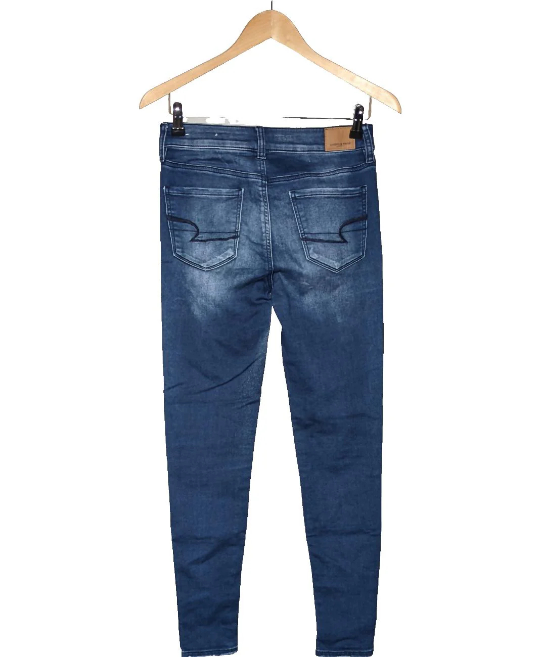 AMERICAN EAGLE OUTFITTERS - Image 2