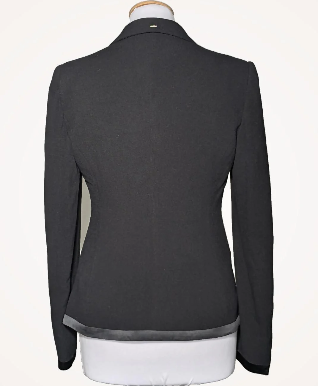 ARMANI - Image 4