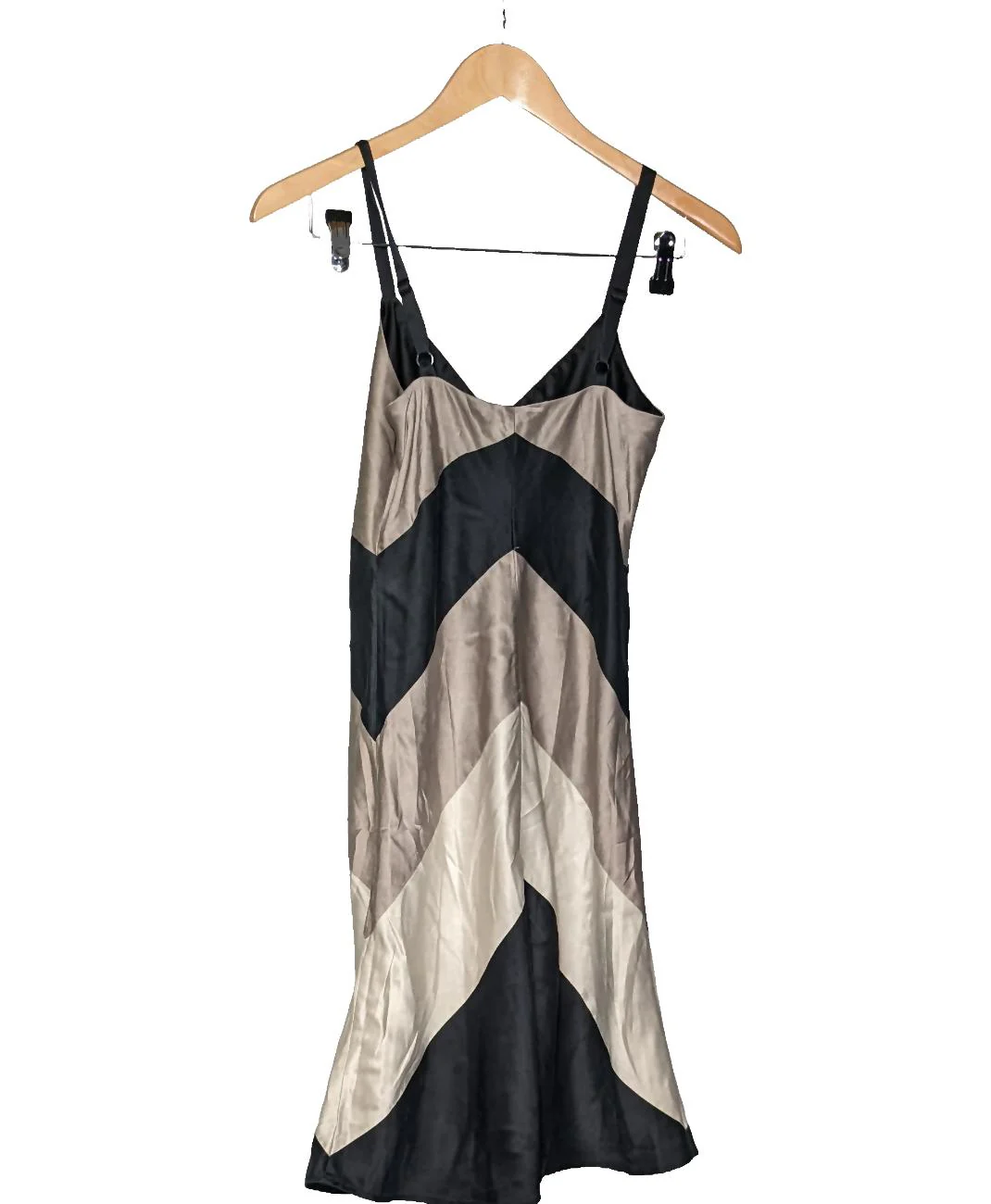 BCBG MAX AZRIA - Image 2
