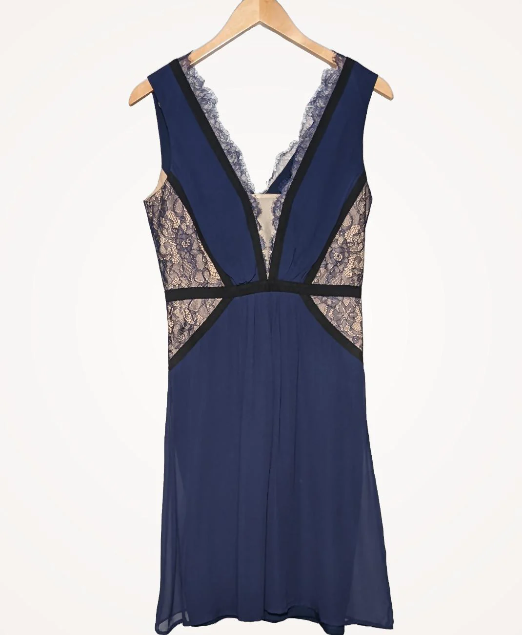 BCBG MAX AZRIA - Image 3
