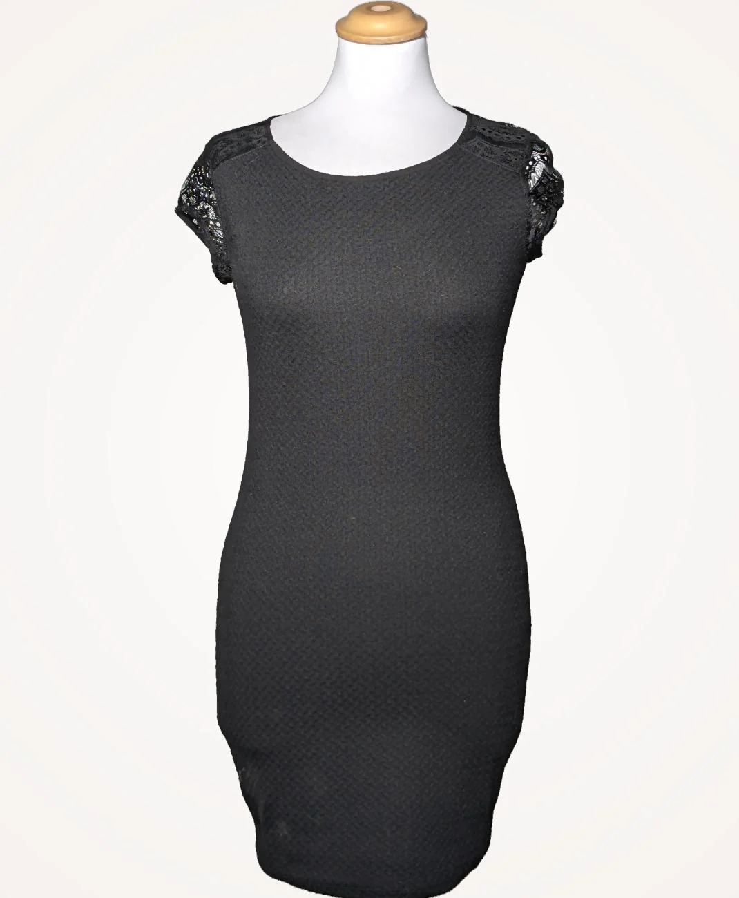 BERSHKA - Image 3