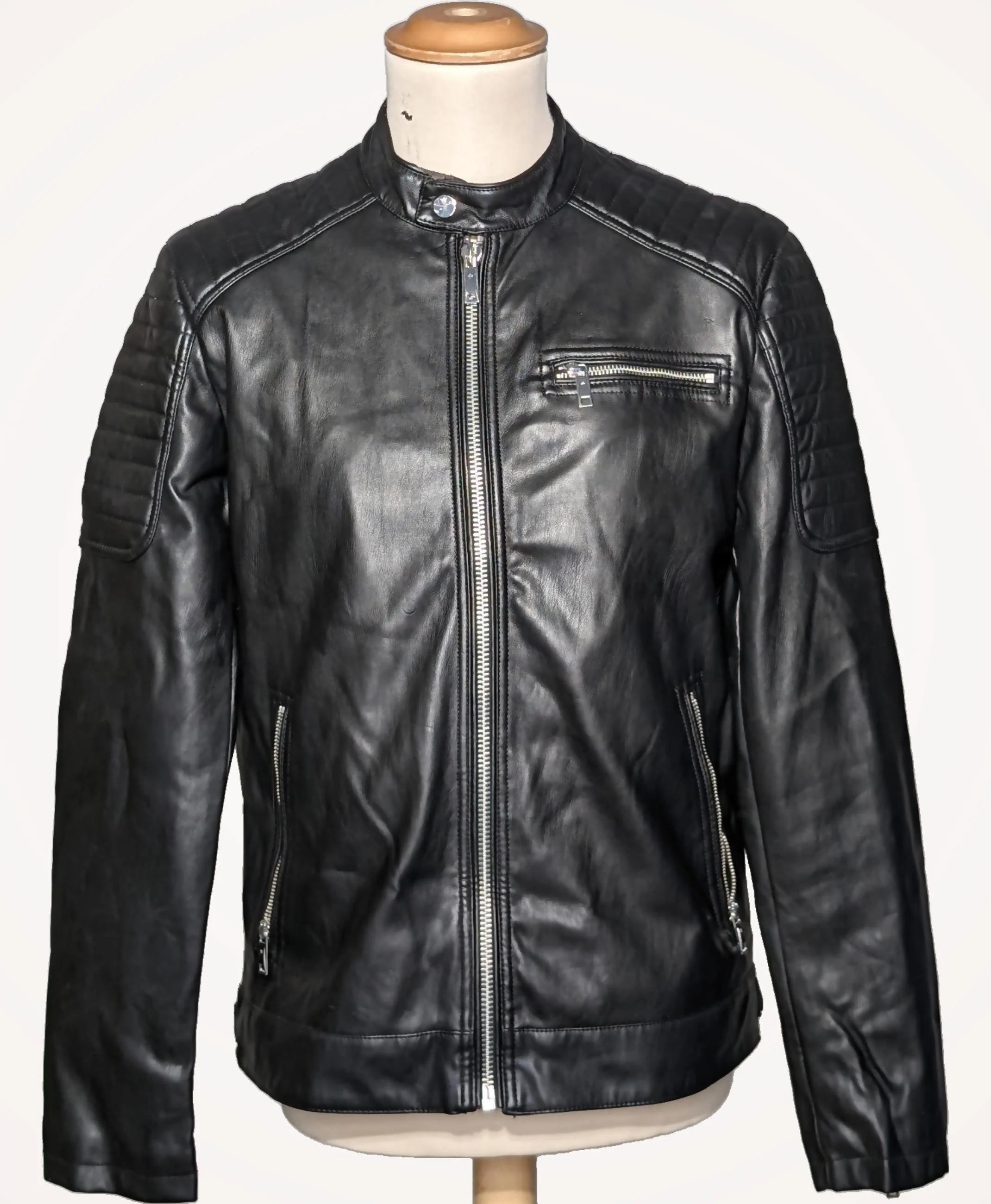CELIO - Image 3