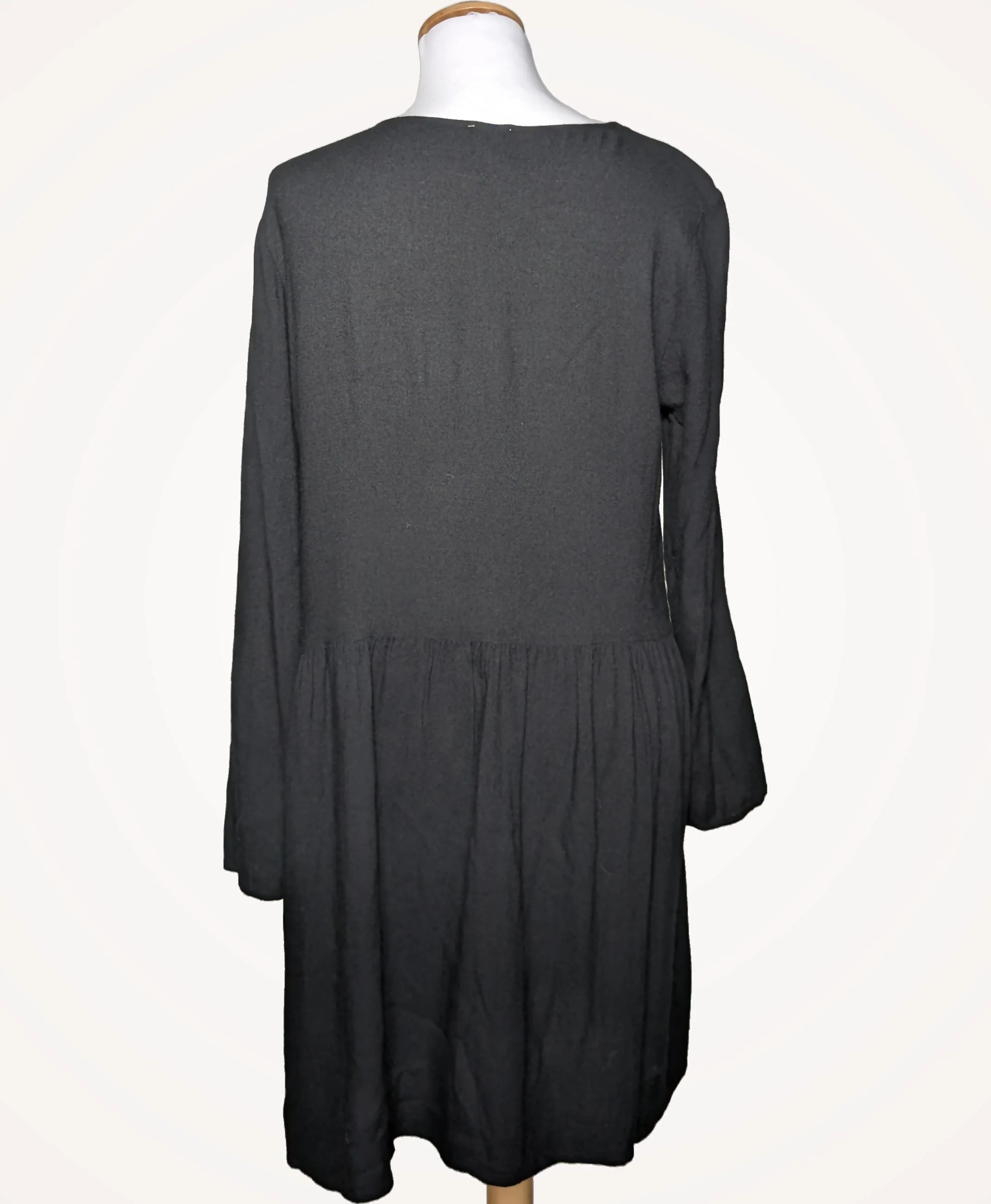 DES PETITS HAUTS - Image 4