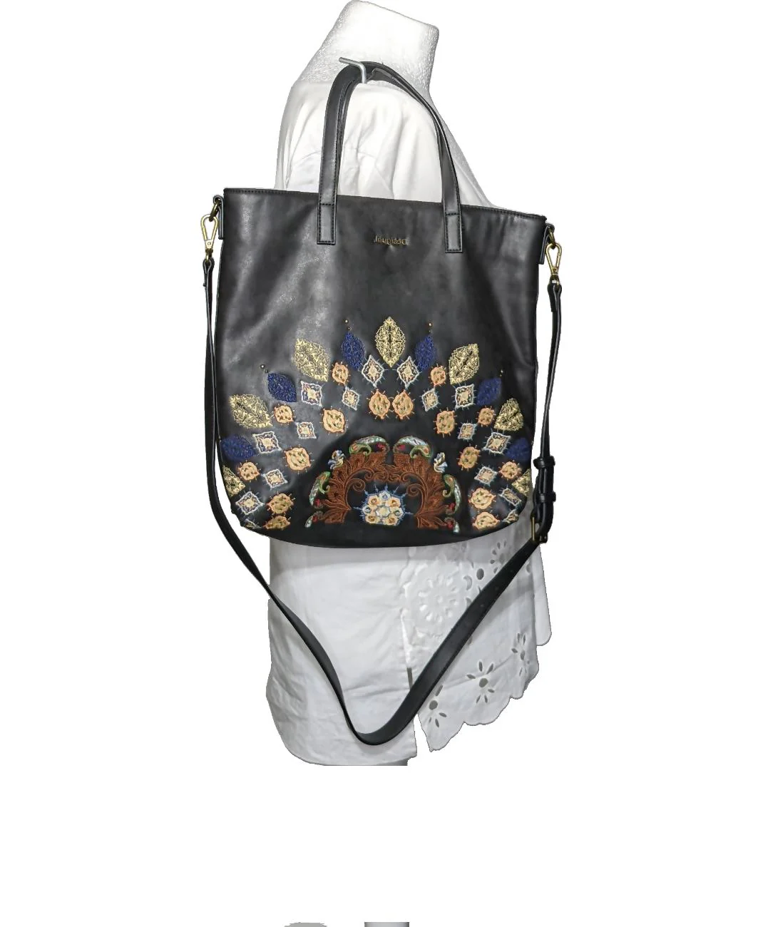 DESIGUAL