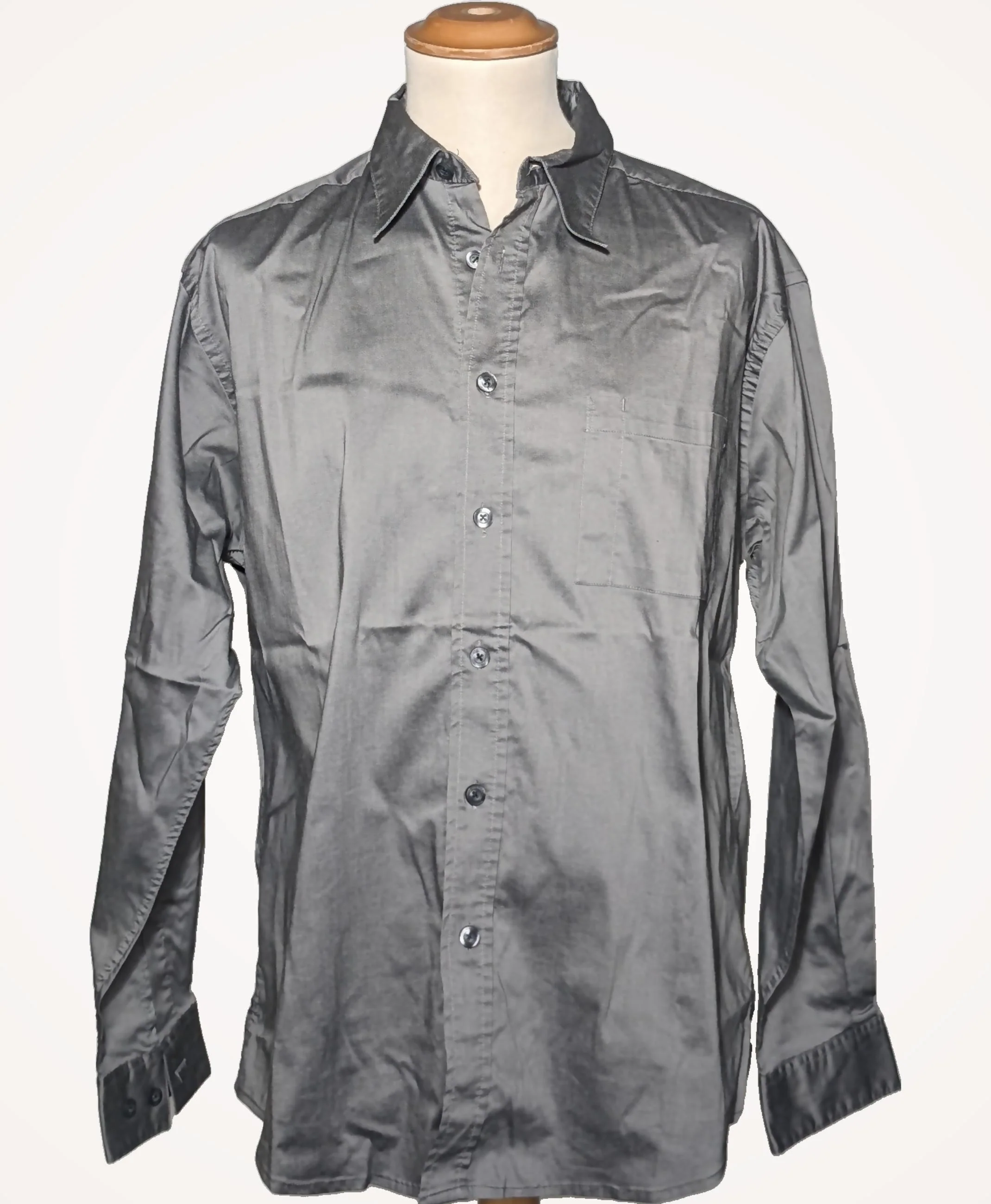 DOCKERS - Image 3