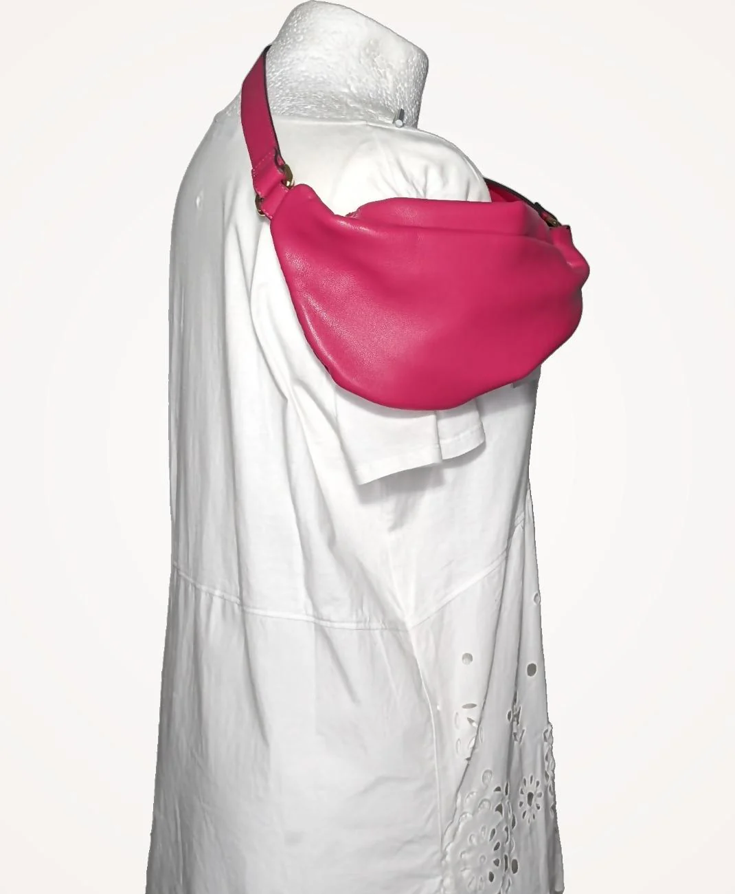 GUESS - Image 4