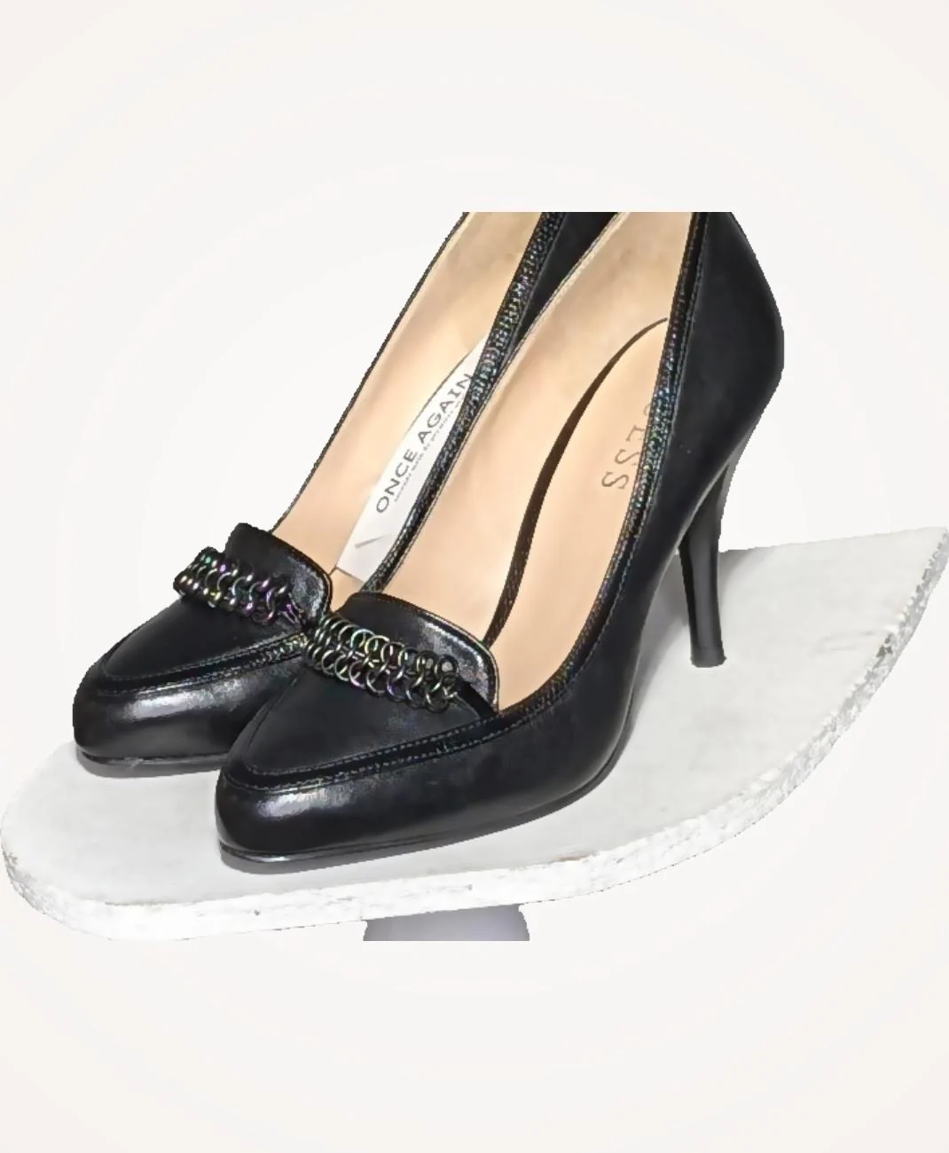 GUESS - Image 3