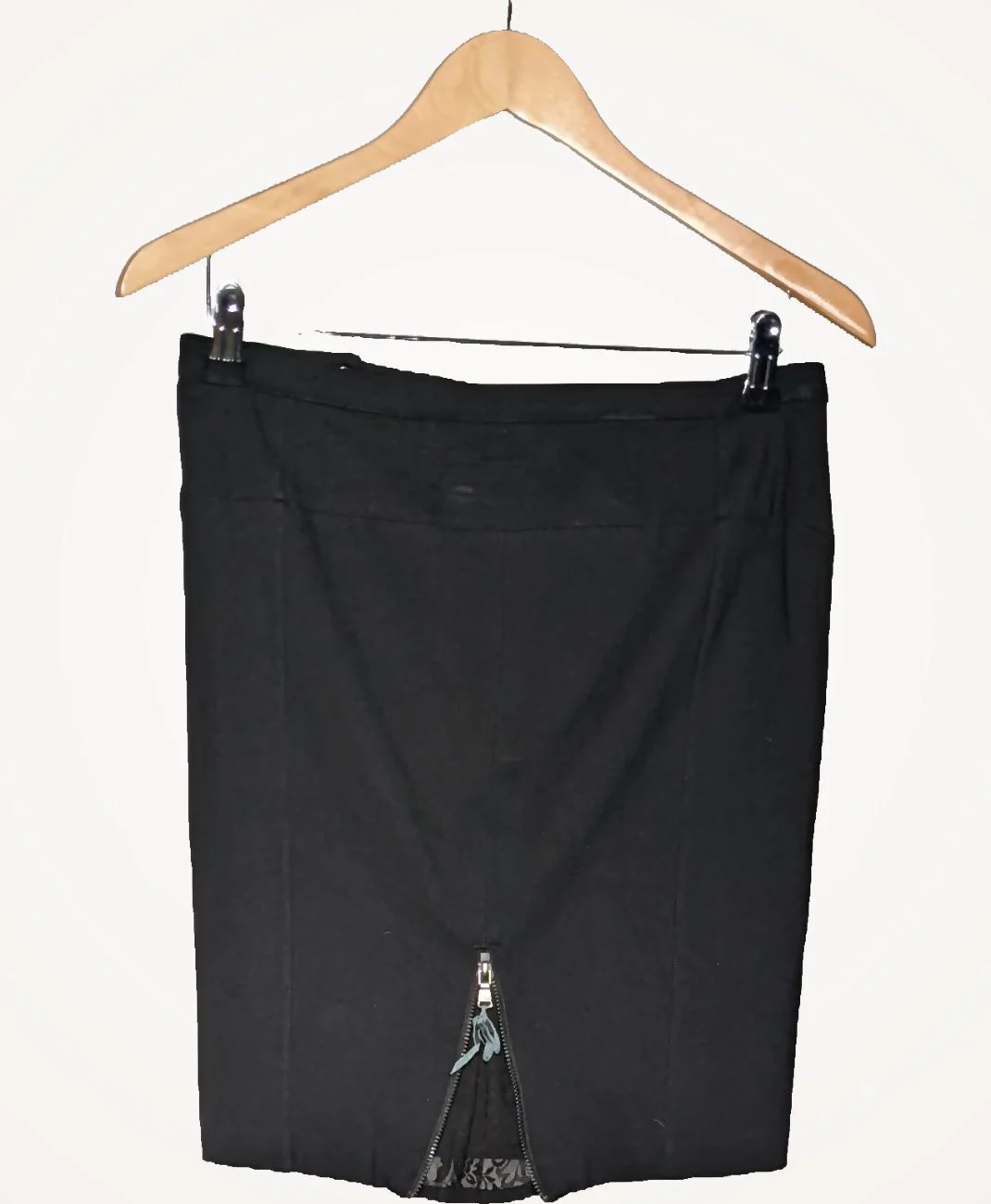 GUESS - Image 4
