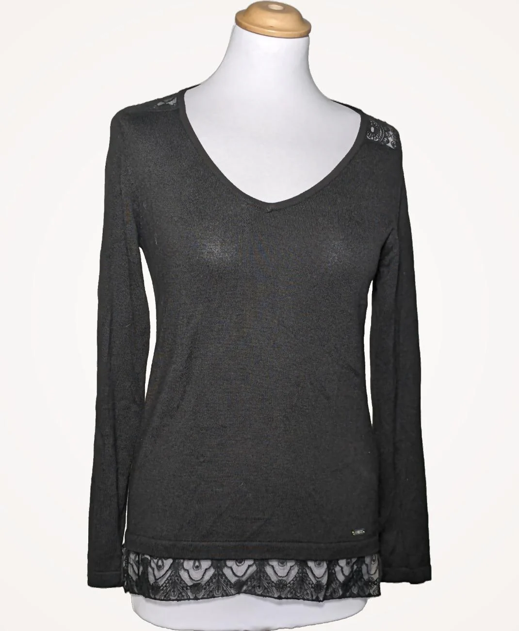 GUESS - Image 3