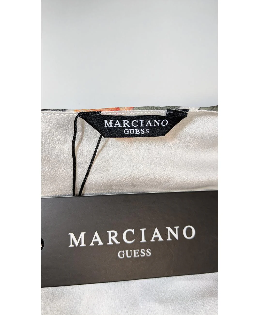 GUESS - Image 5