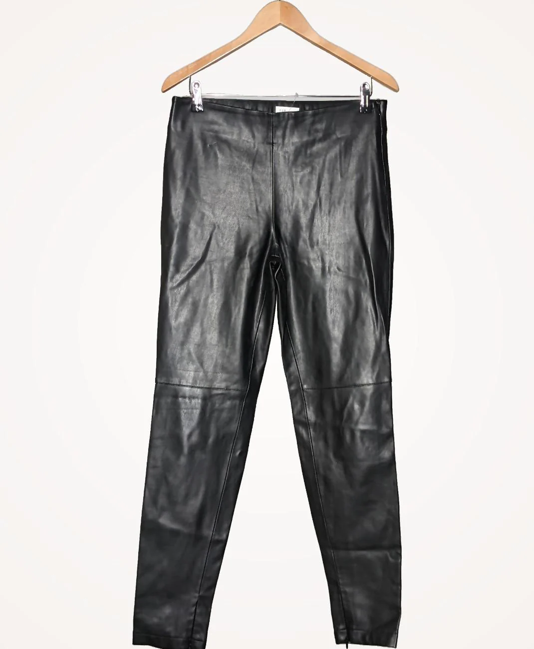 GUESS - Image 3