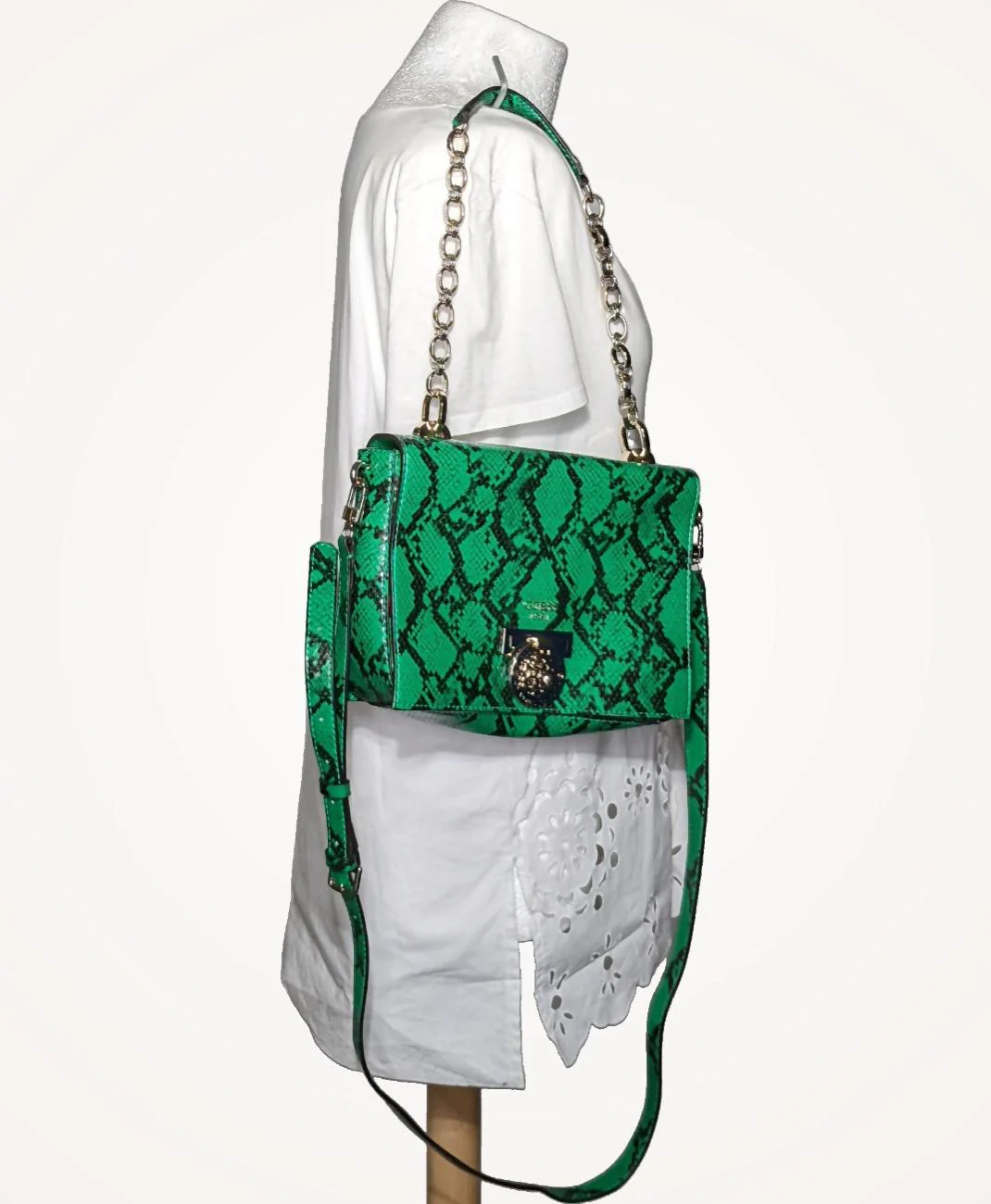 GUESS - Image 3