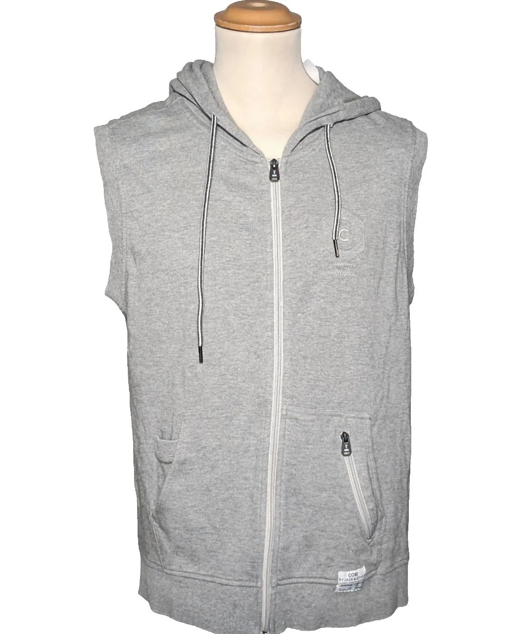 JACK AND JONES