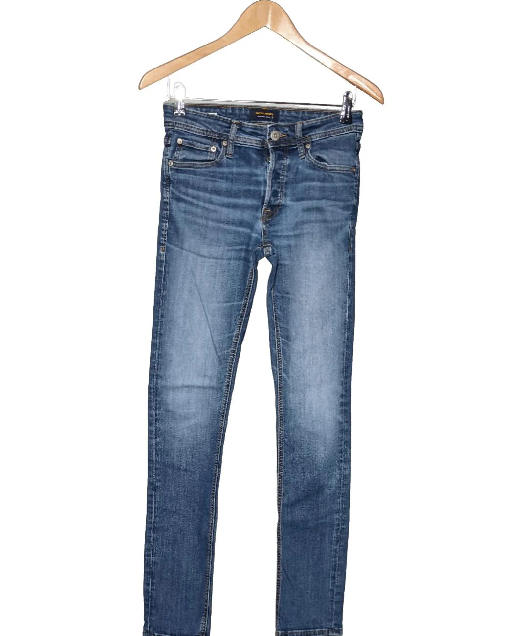 JACK AND JONES