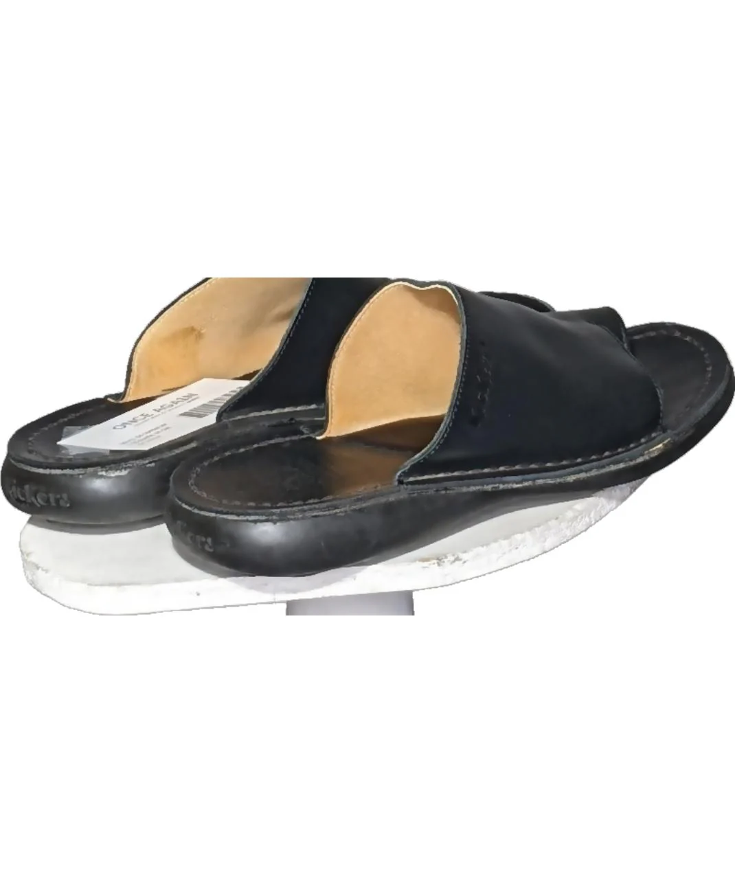 KICKERS - Image 2
