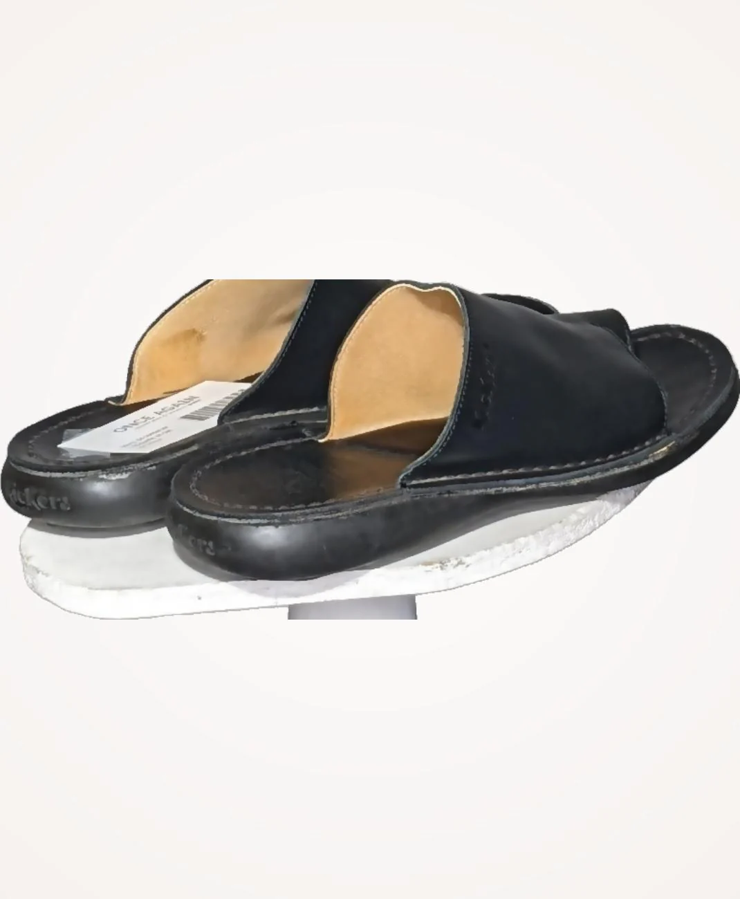 KICKERS - Image 4