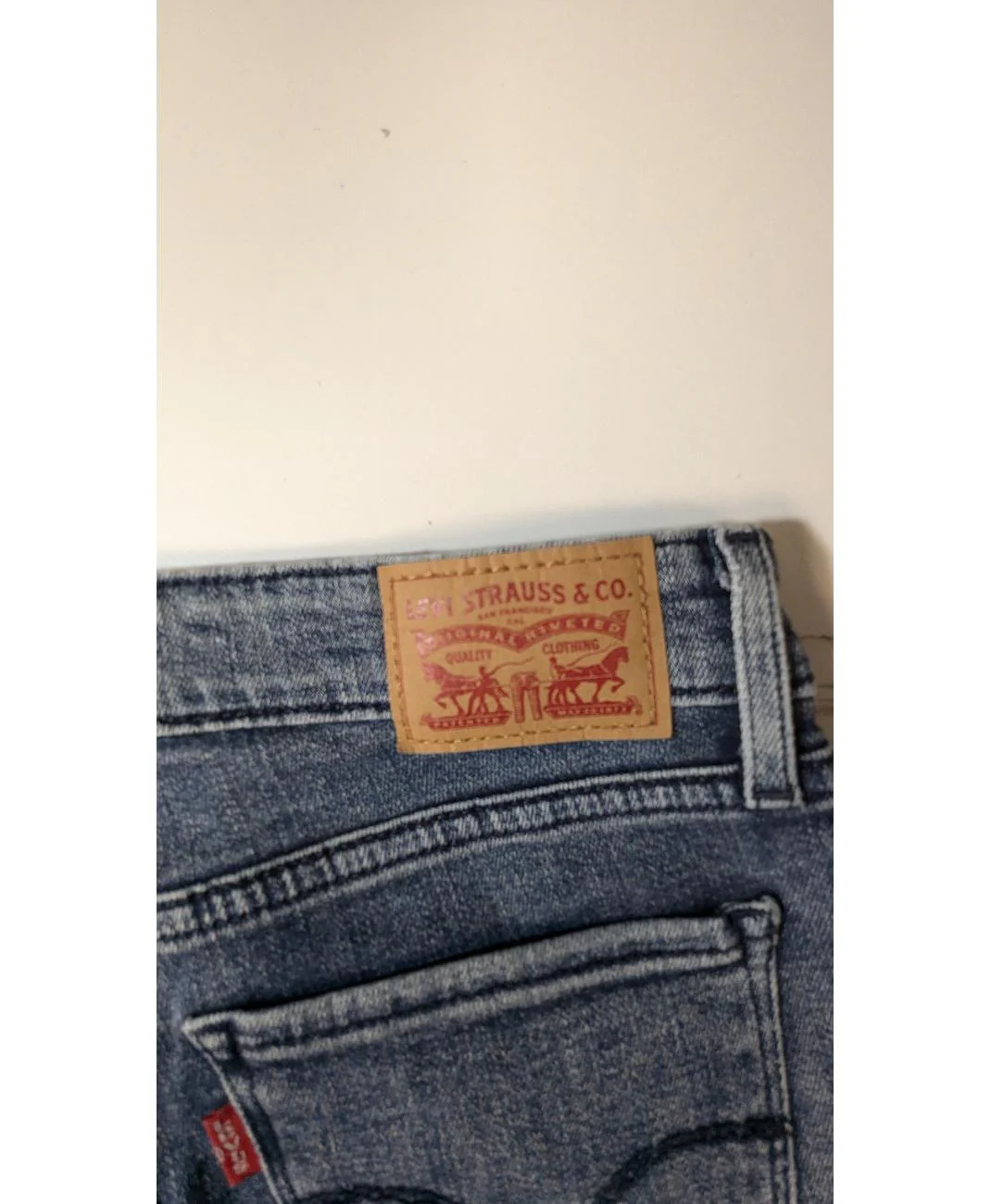 LEVI'S - Image 6