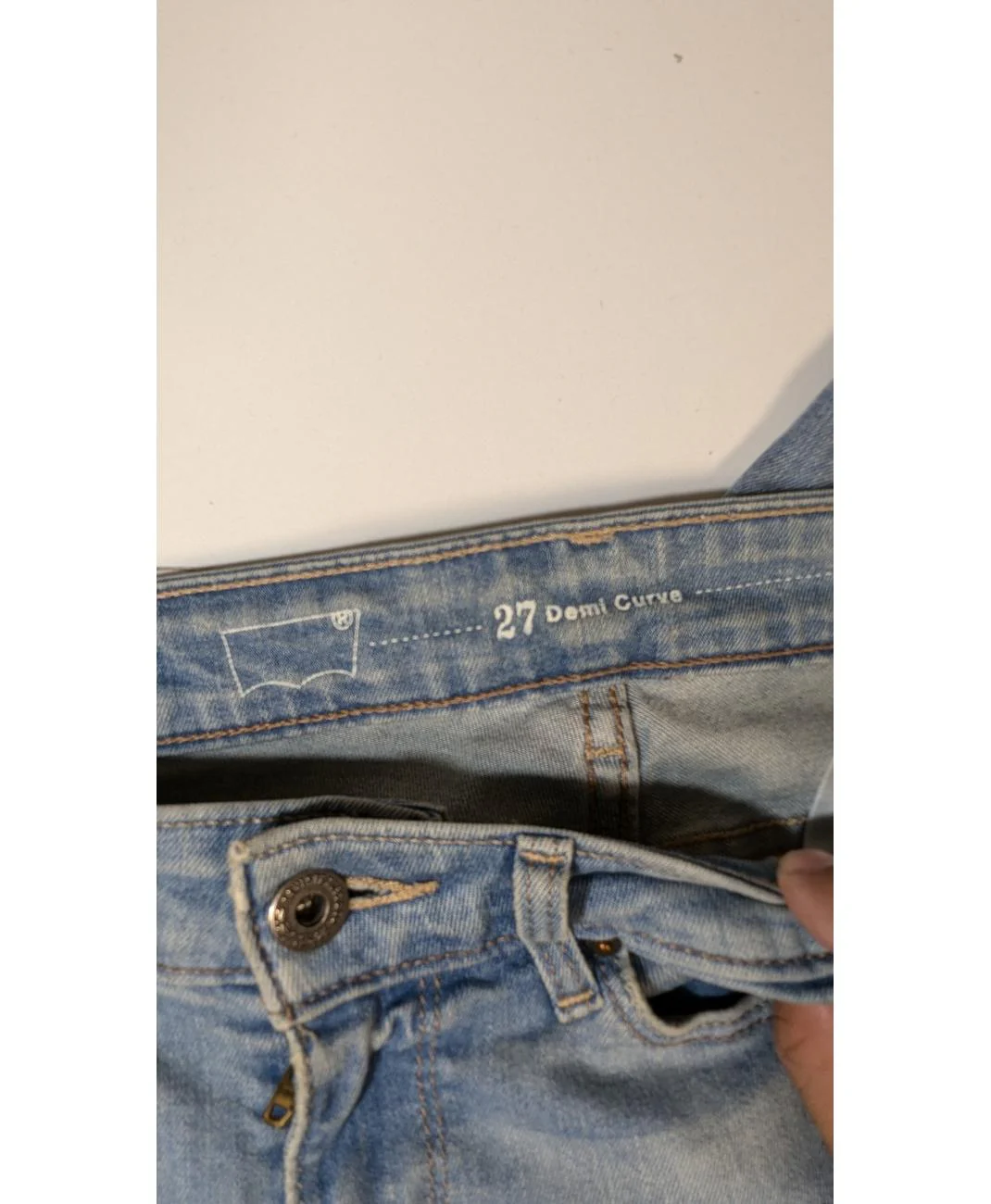 LEVI'S - Image 6
