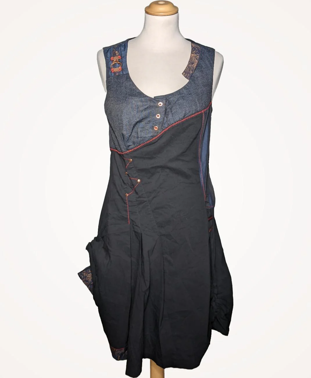LMV - Image 3