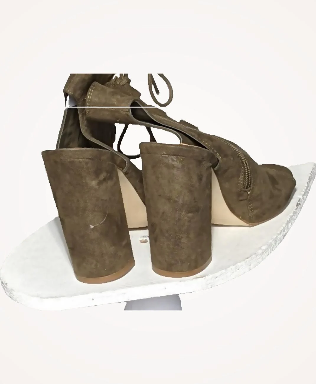 NEW LOOK - Image 4