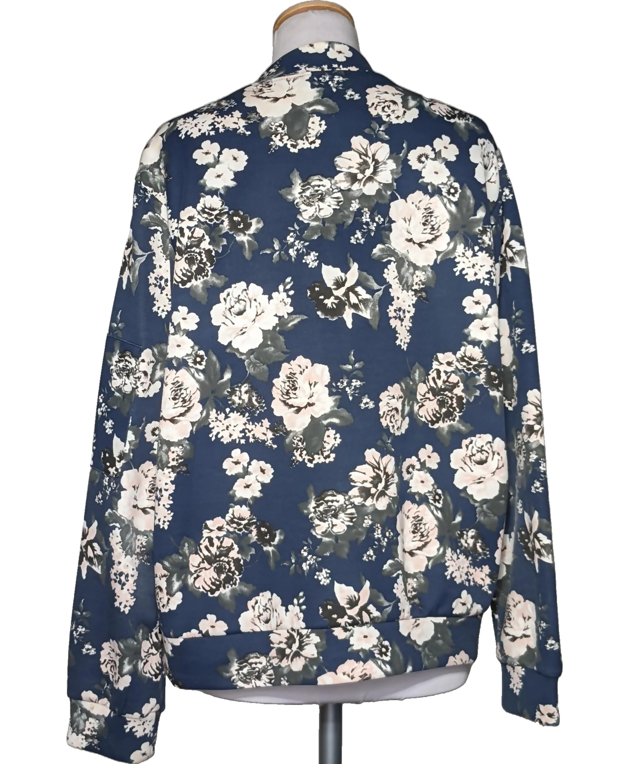 NEW LOOK - Image 2