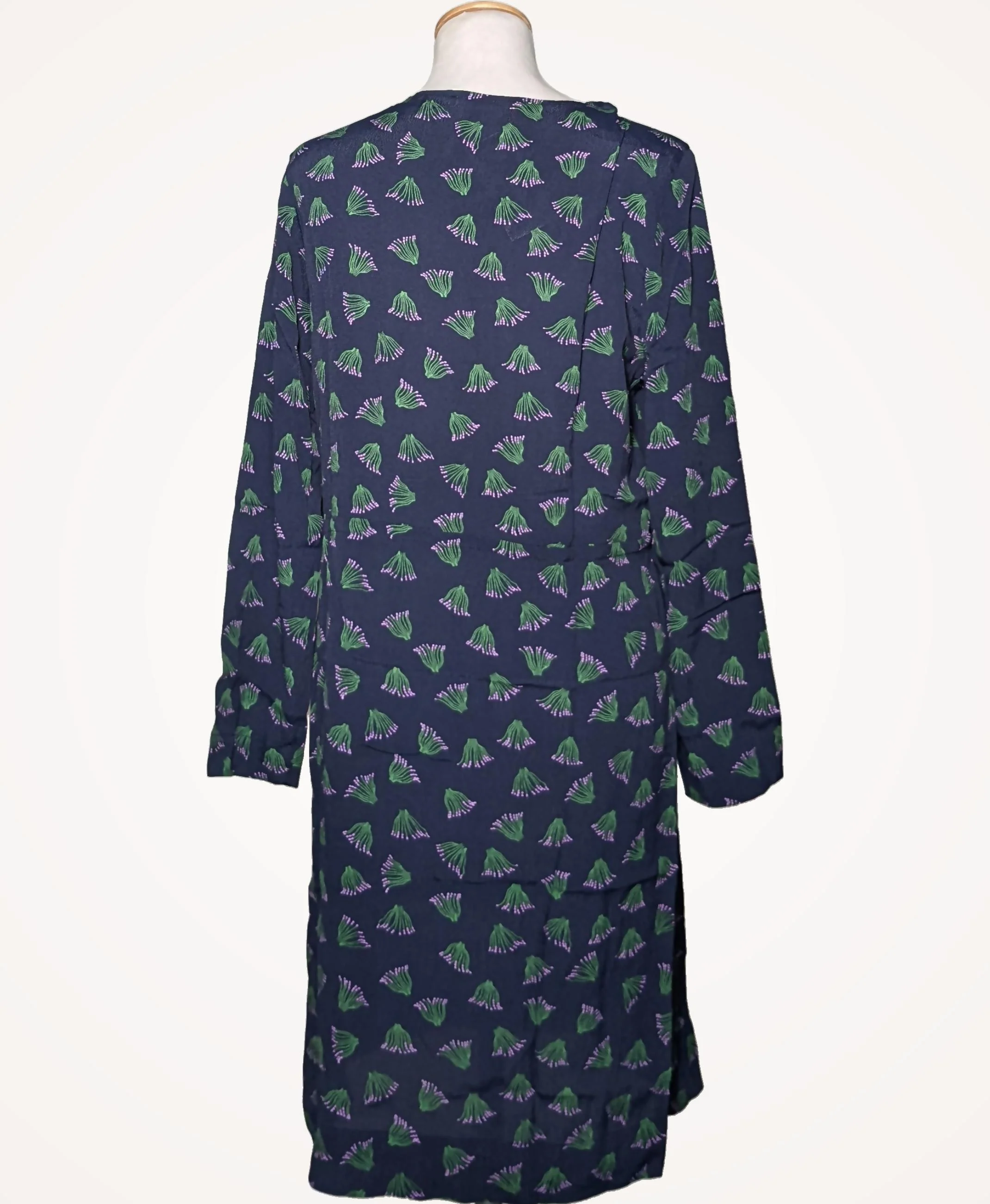 NICE THINGS - Image 4