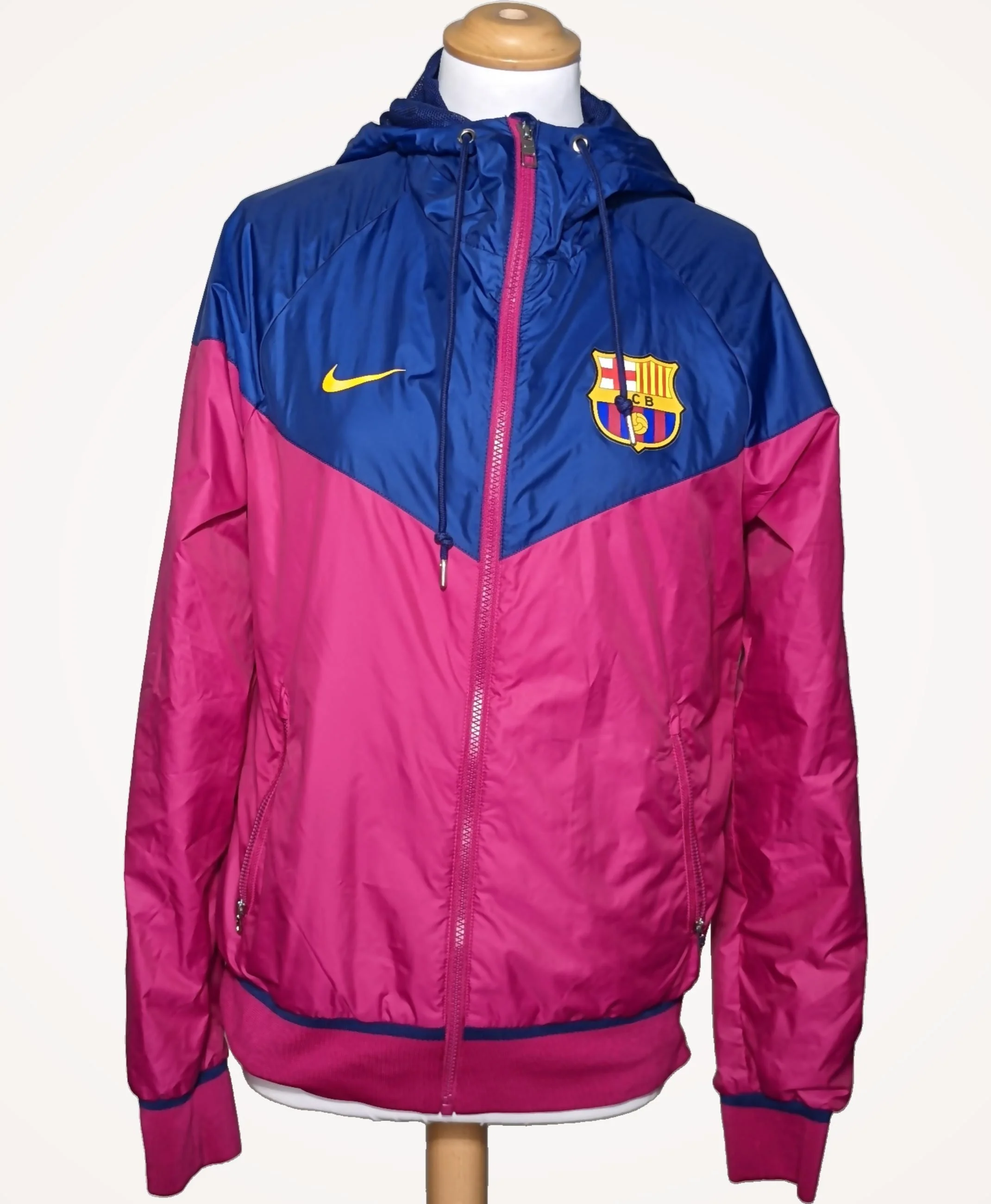 NIKE - Image 3