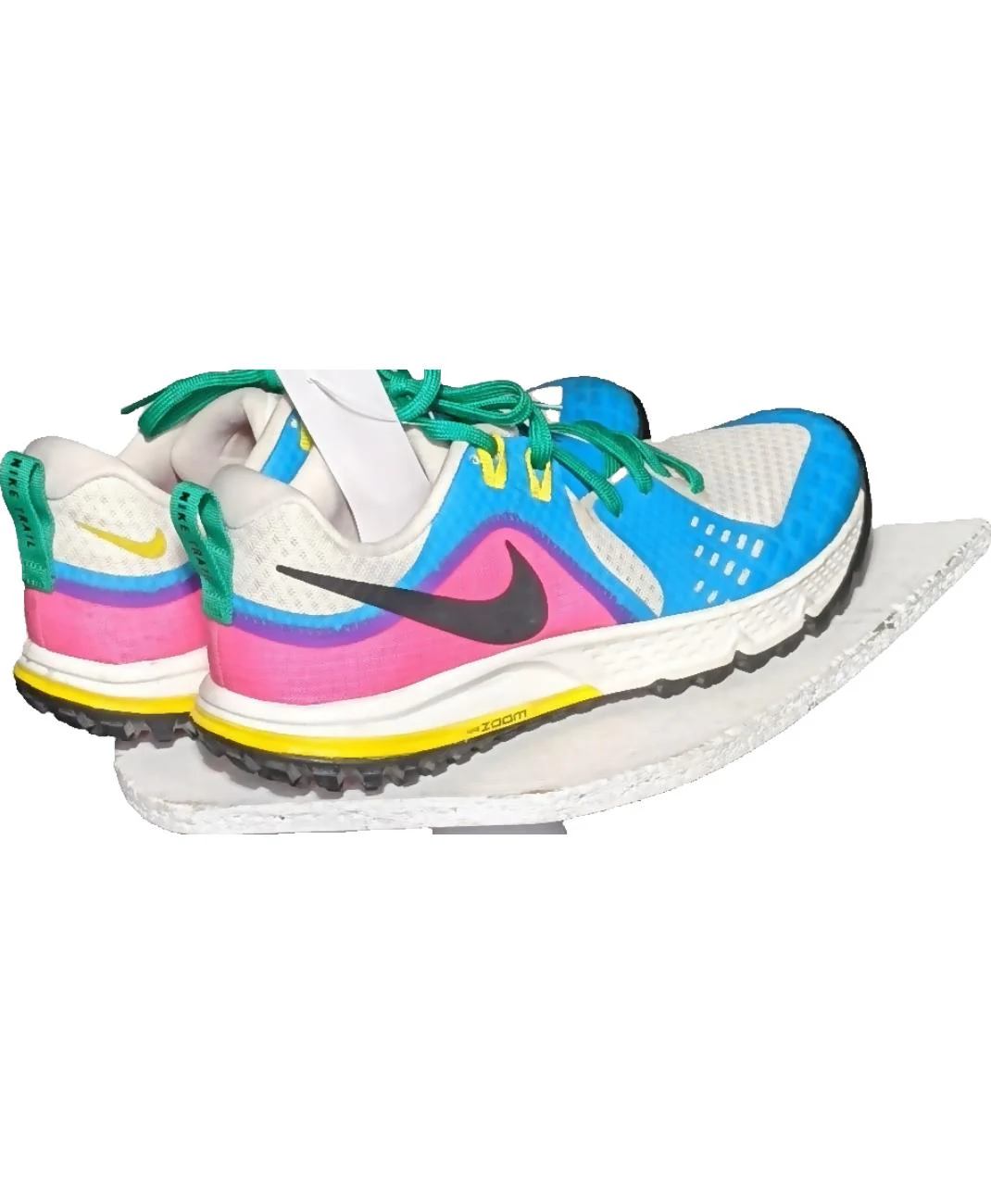 NIKE - Image 2