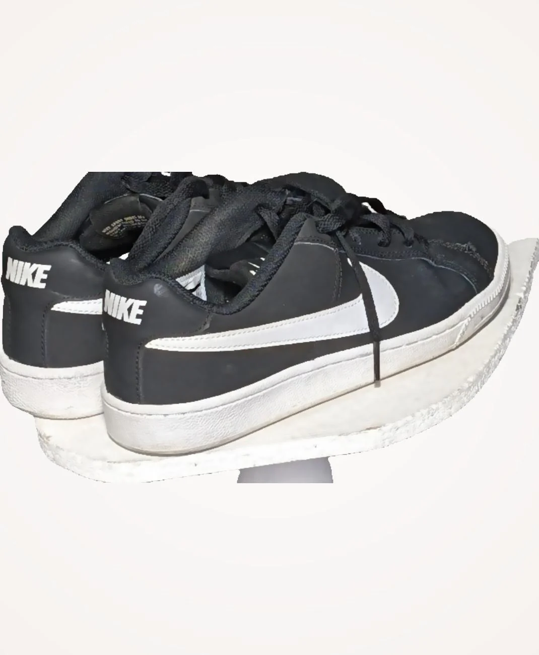 NIKE - Image 4