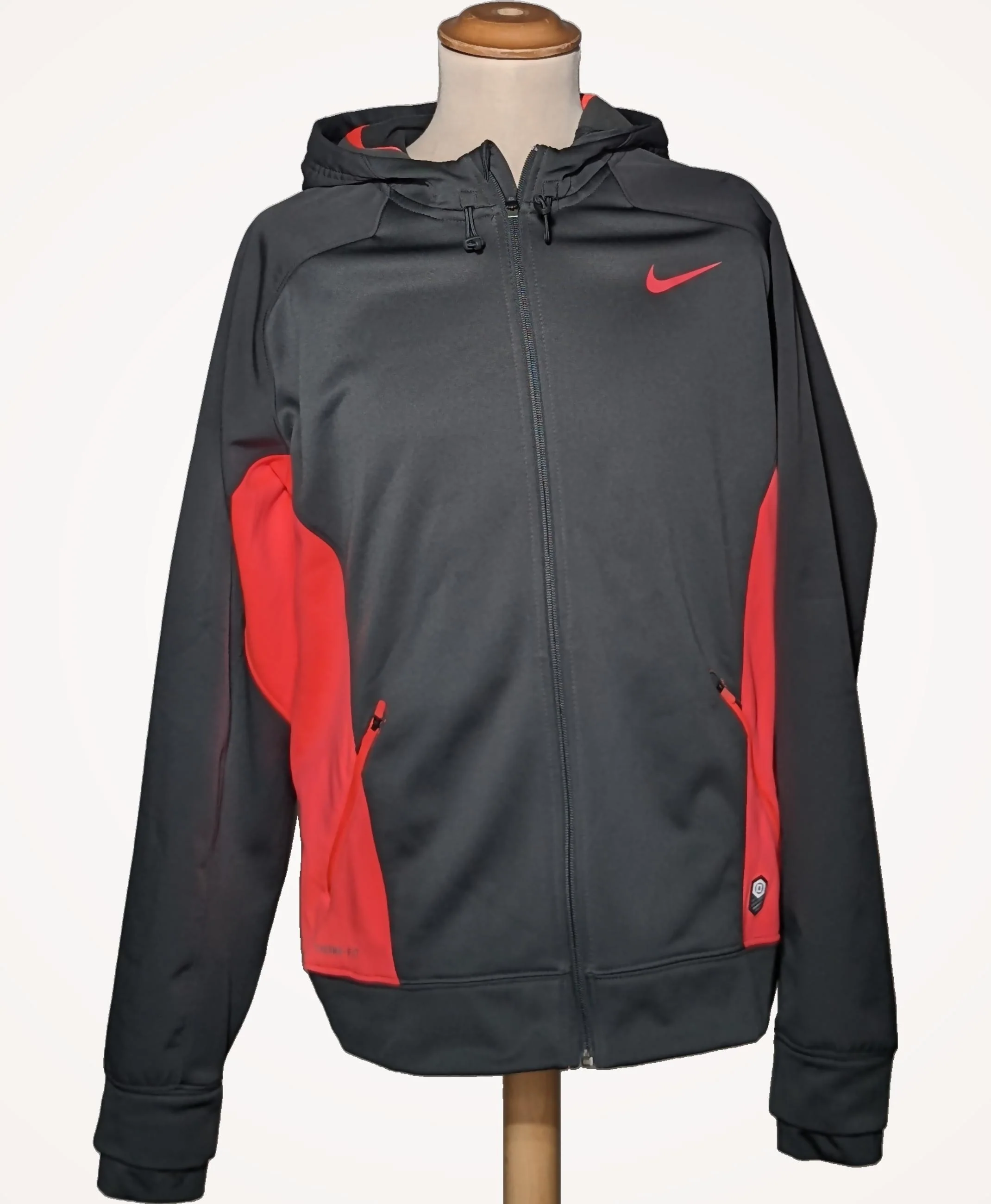 NIKE - Image 3