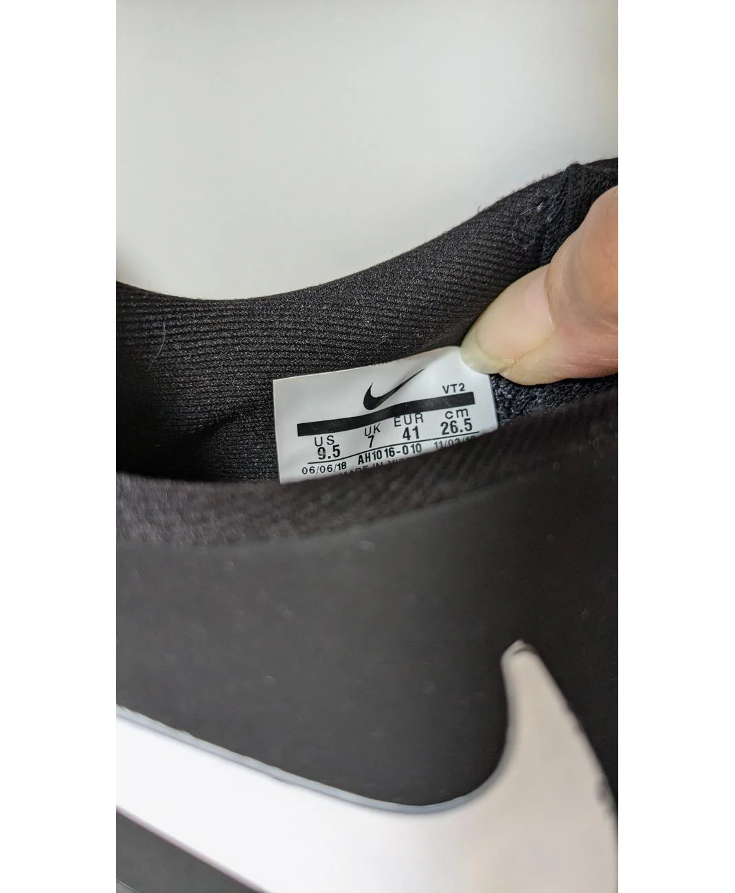NIKE - Image 5