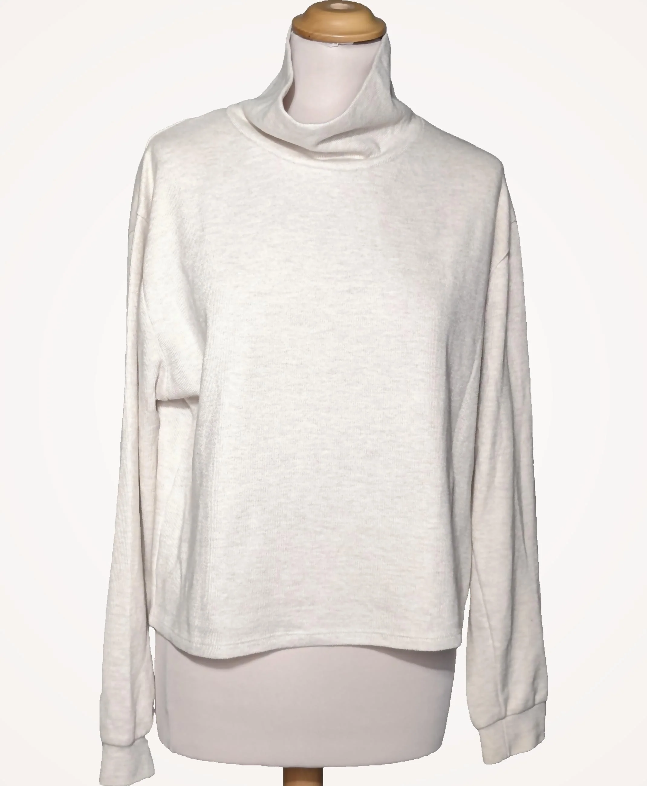 PULL AND BEAR - Image 3