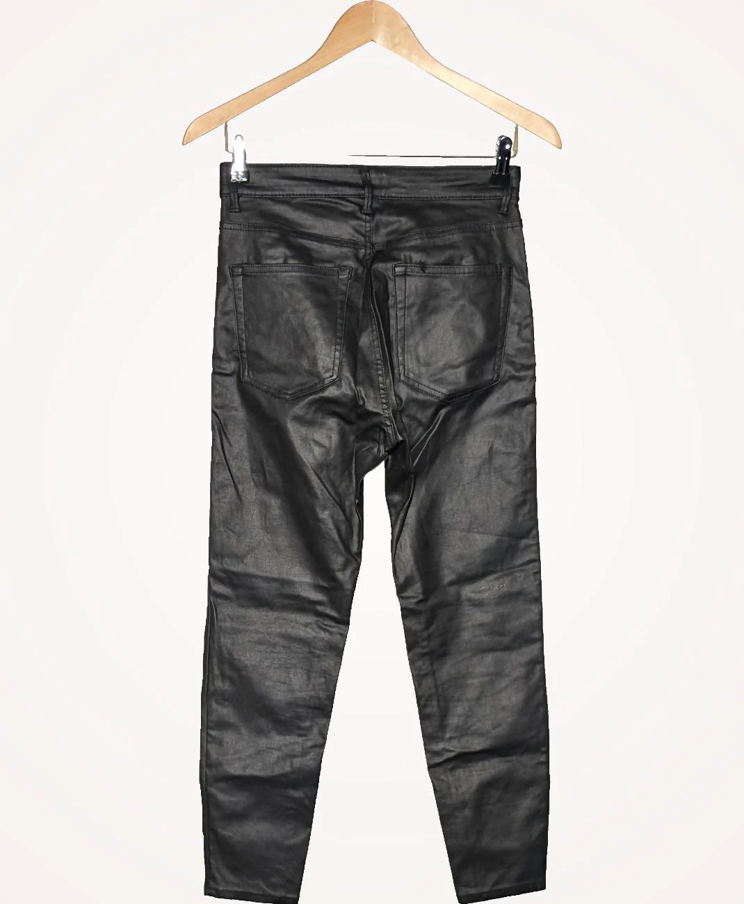 PULL AND BEAR - Image 4