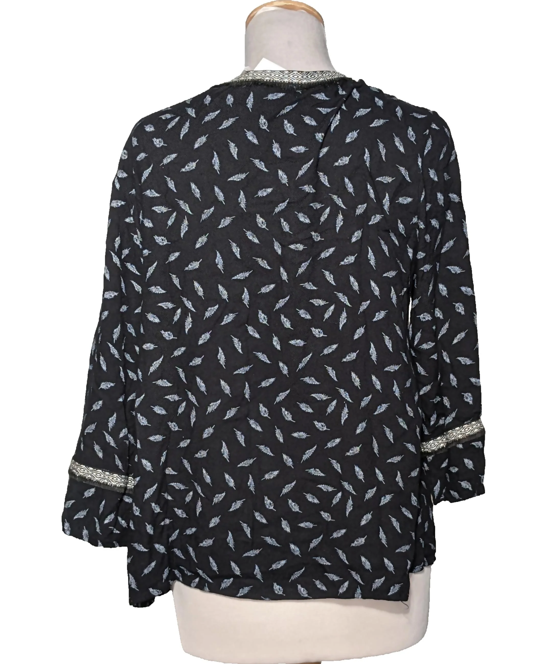 PULL AND BEAR - Image 2