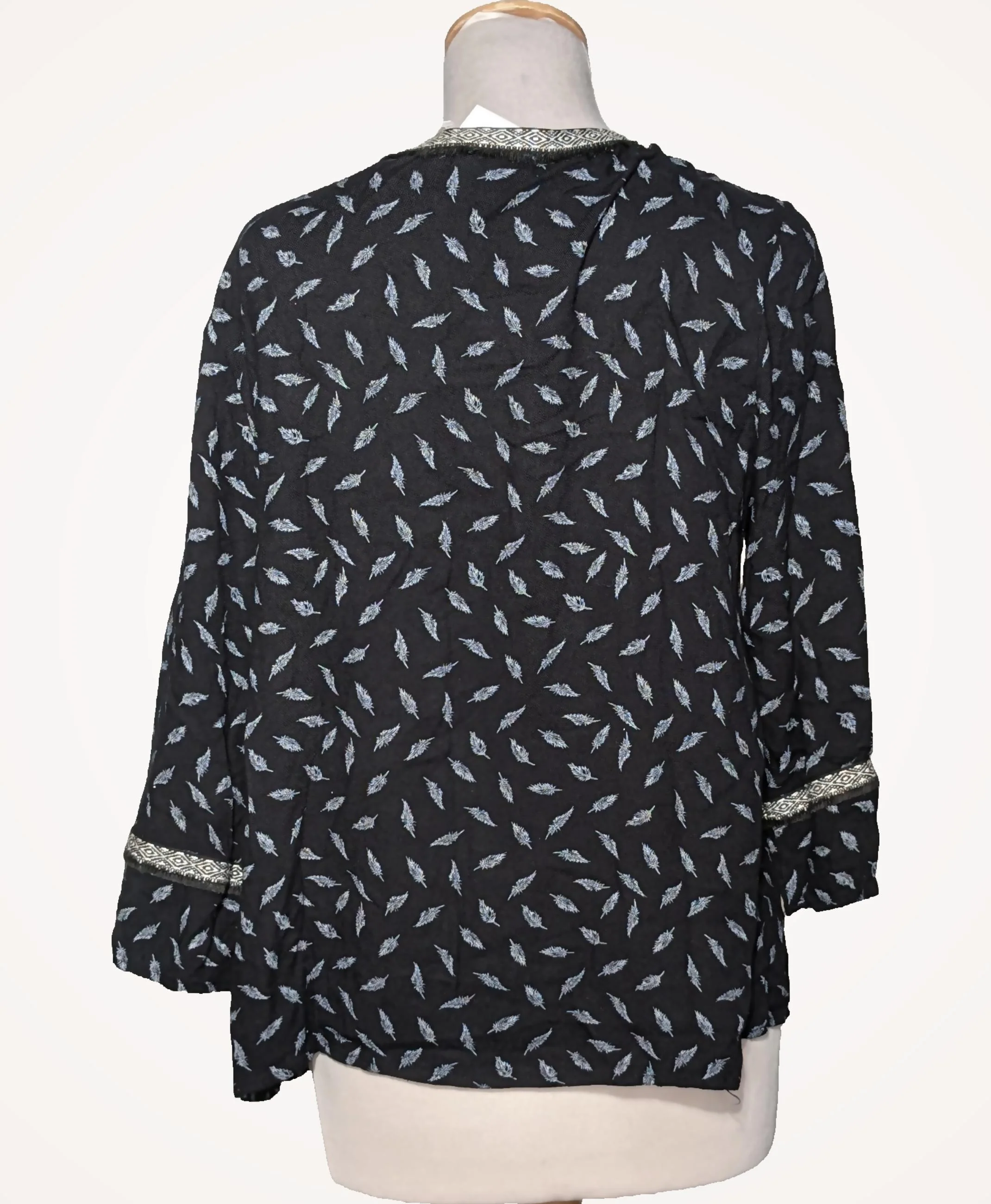 PULL AND BEAR - Image 4