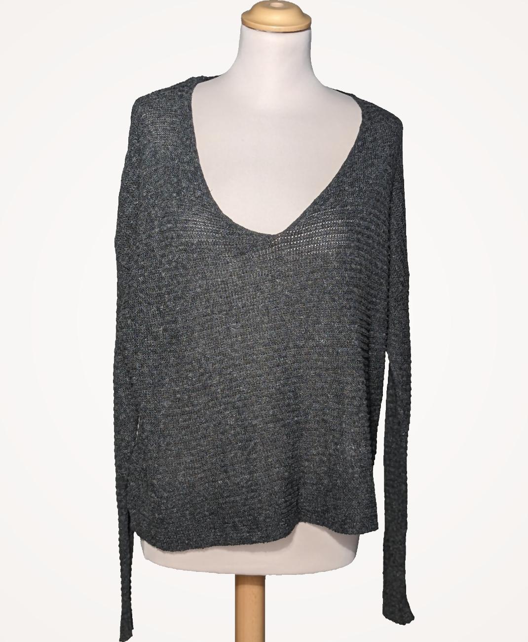 PULL AND BEAR - Image 3