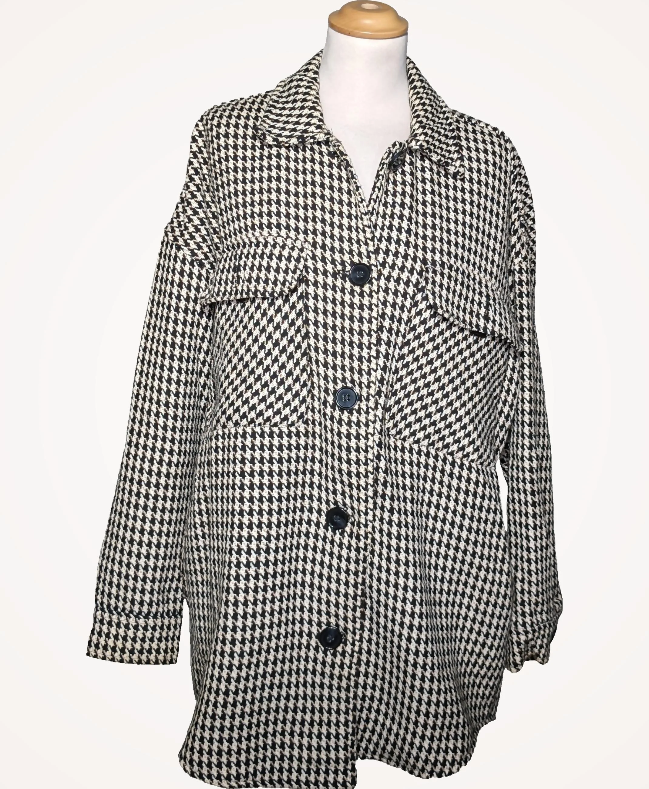 PULL AND BEAR - Image 3