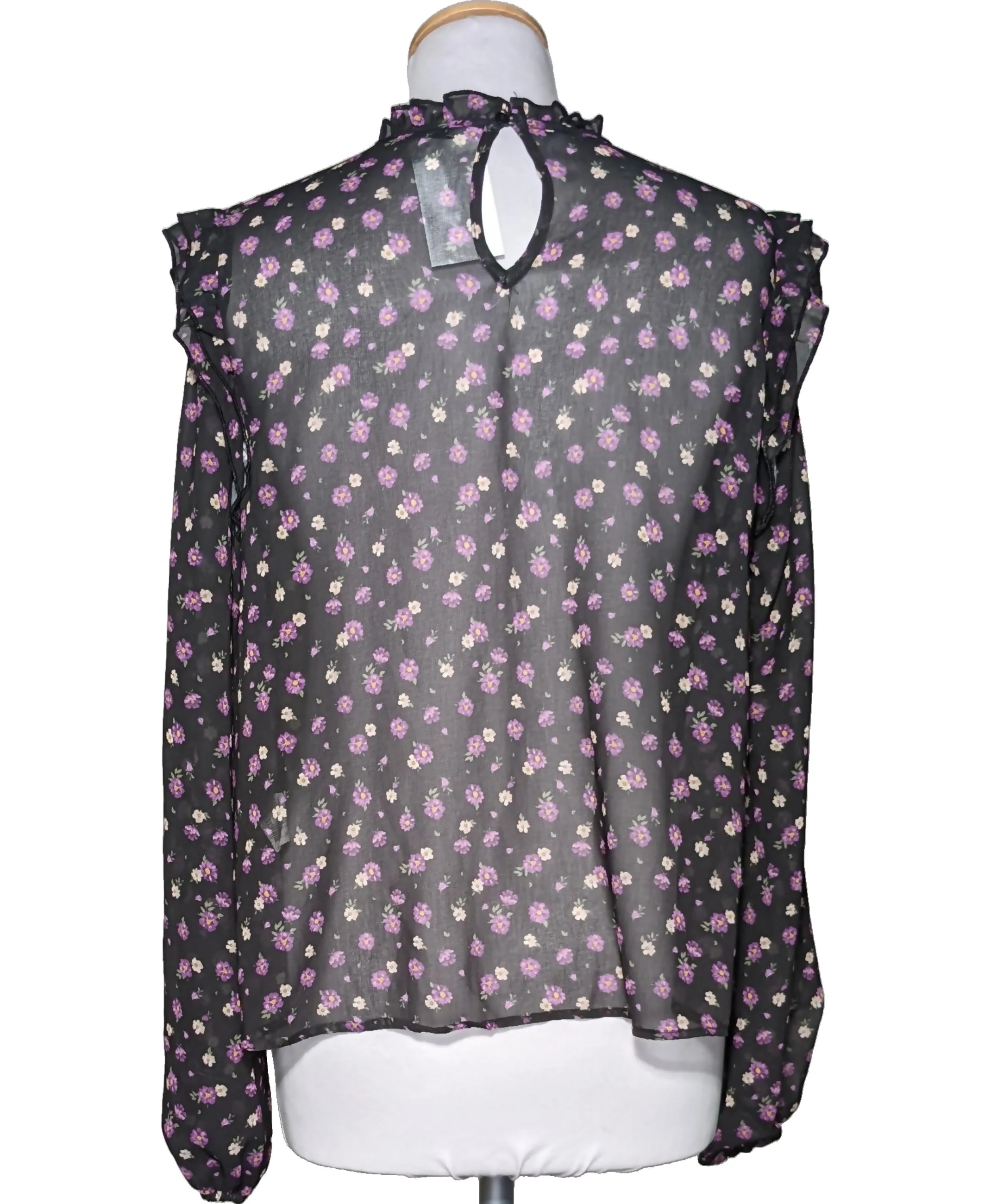 PULL AND BEAR - Image 2