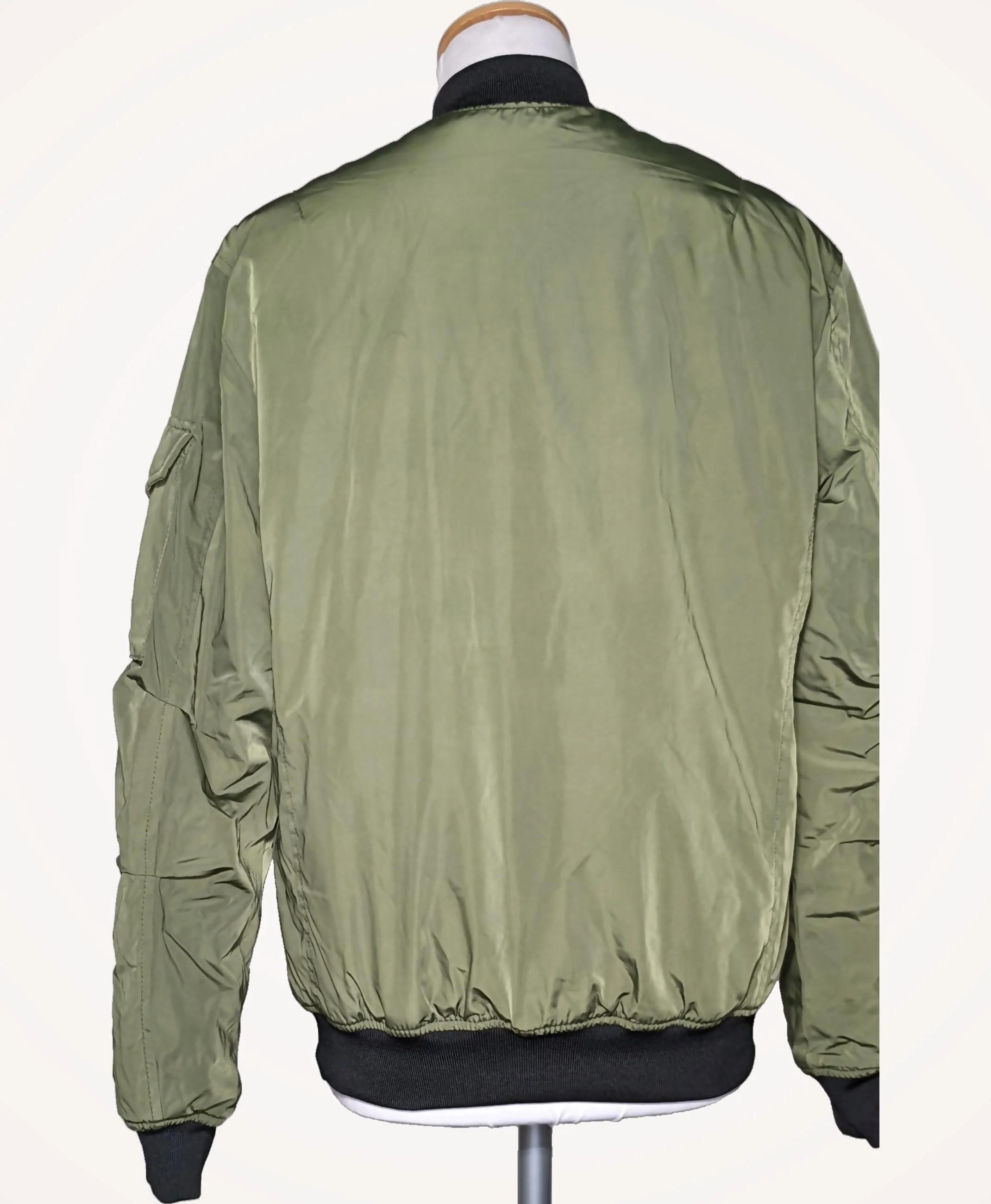 PULL AND BEAR - Image 4
