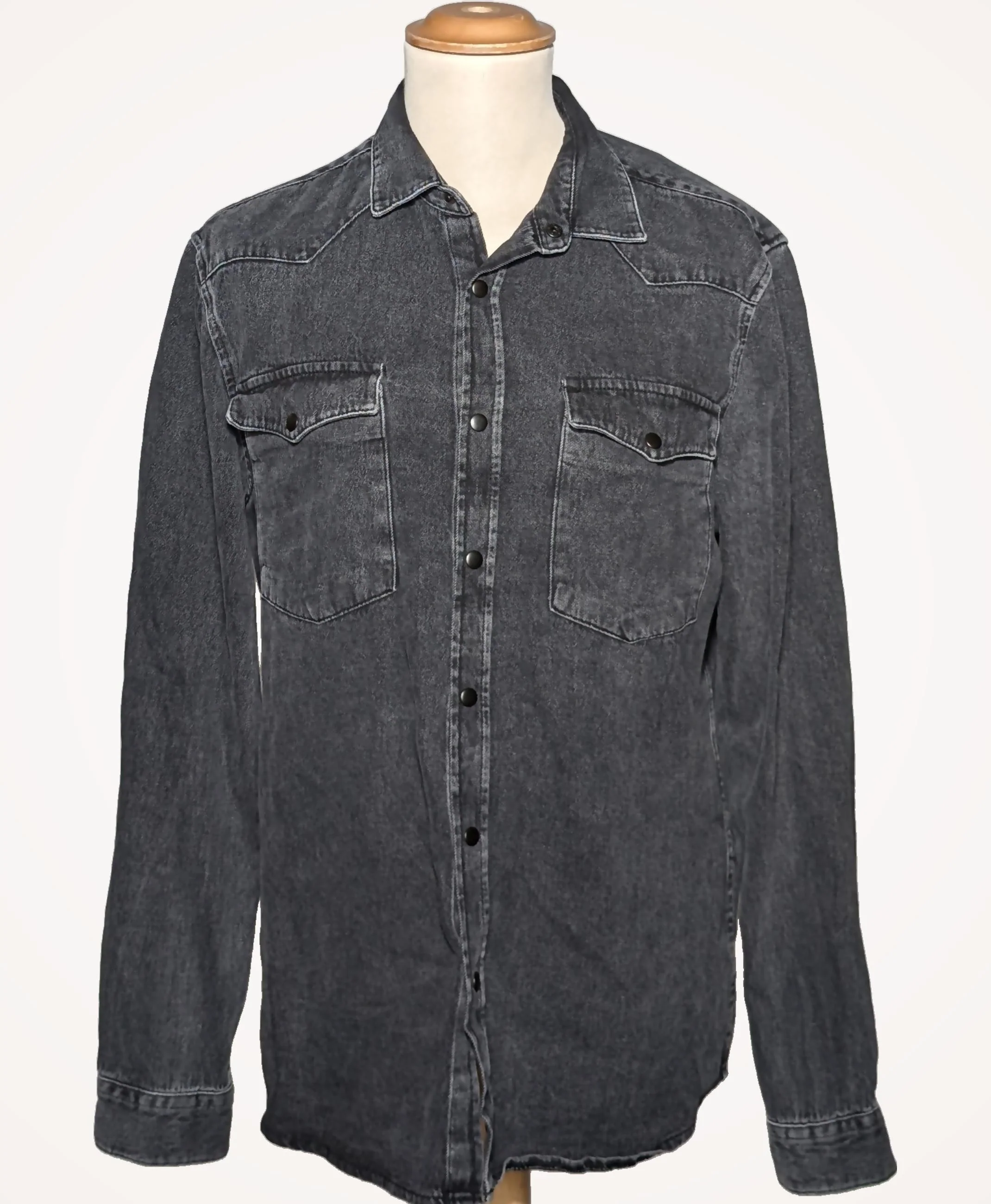 RIVER ISLAND - Image 3