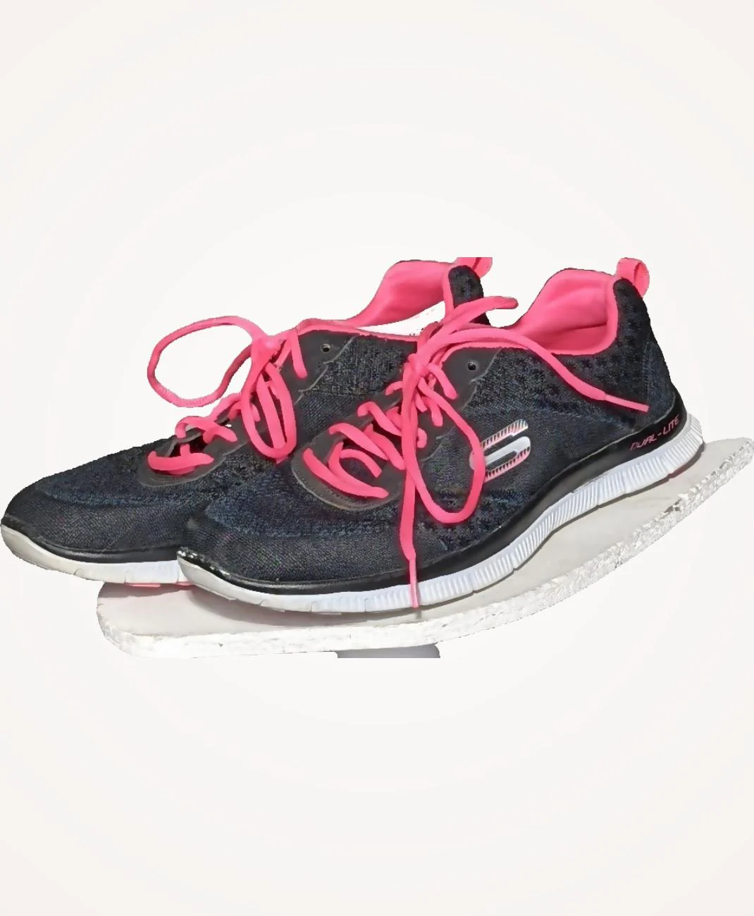 SKECHERS - Image 3