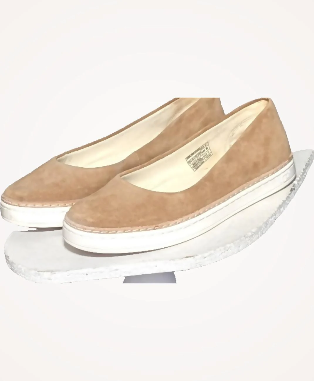 UGG - Image 3