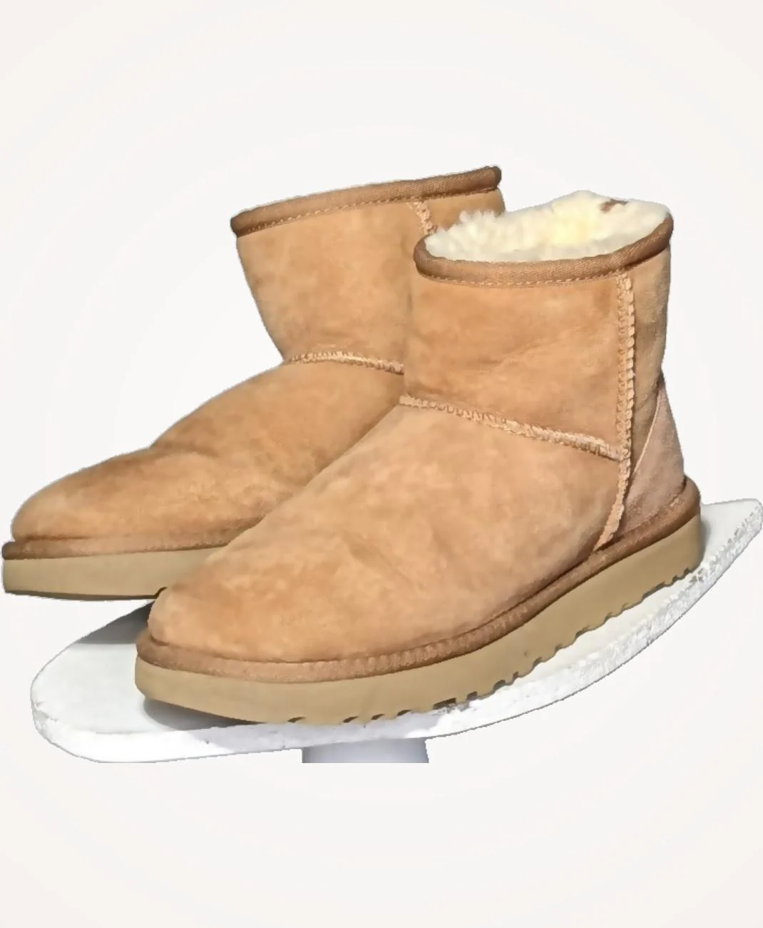 UGG - Image 3