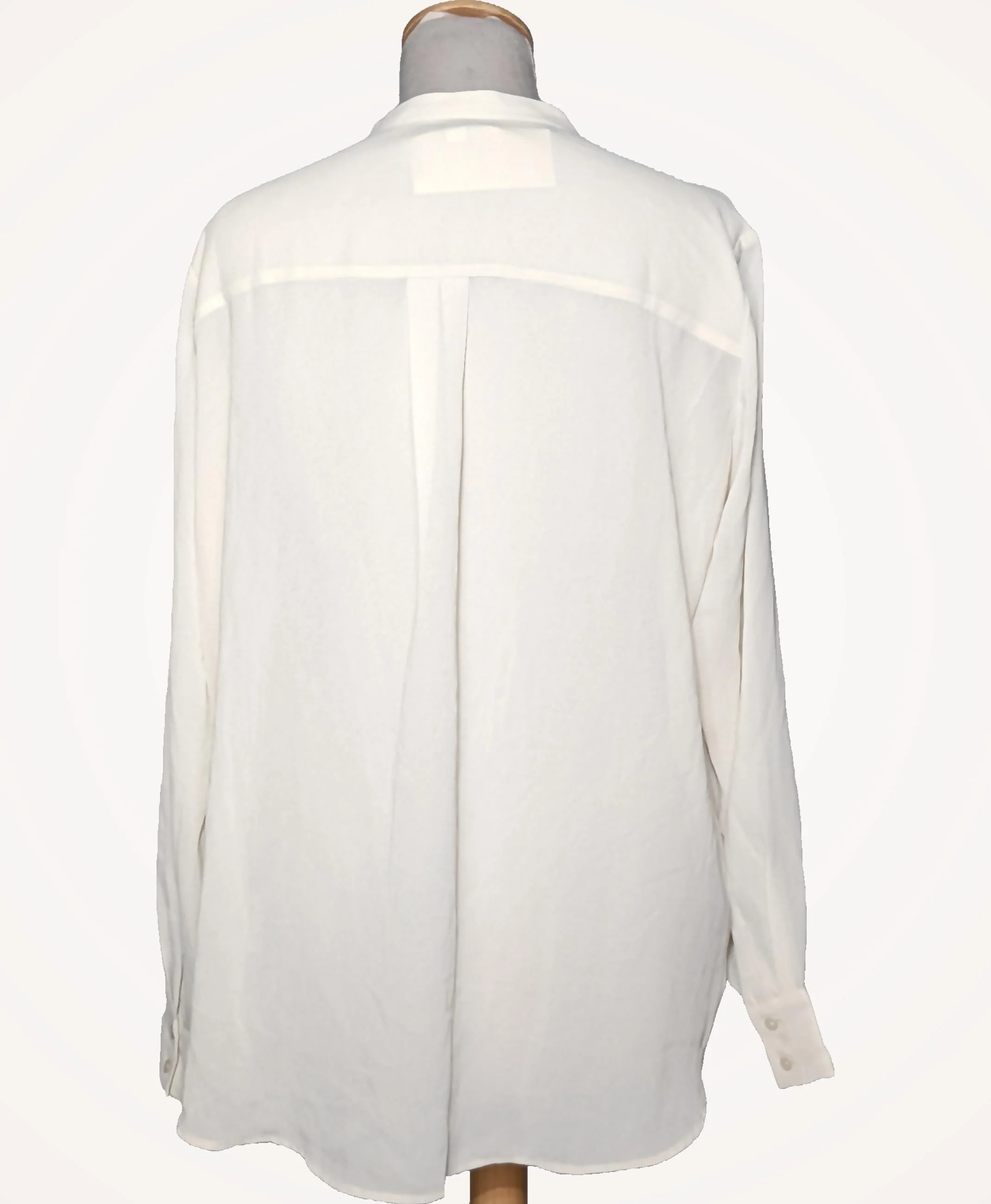 UNIQLO - Image 4