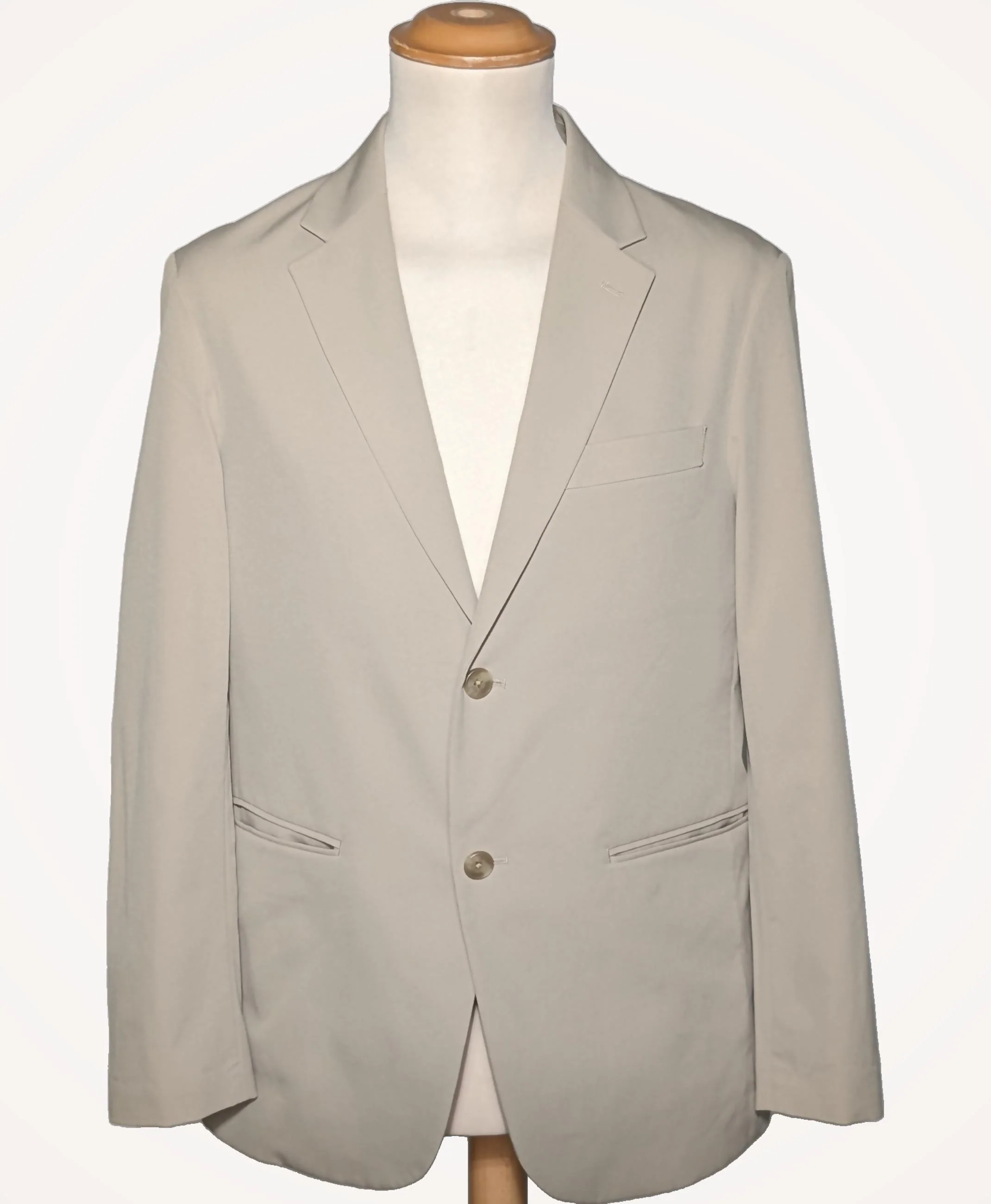 UNIQLO - Image 3