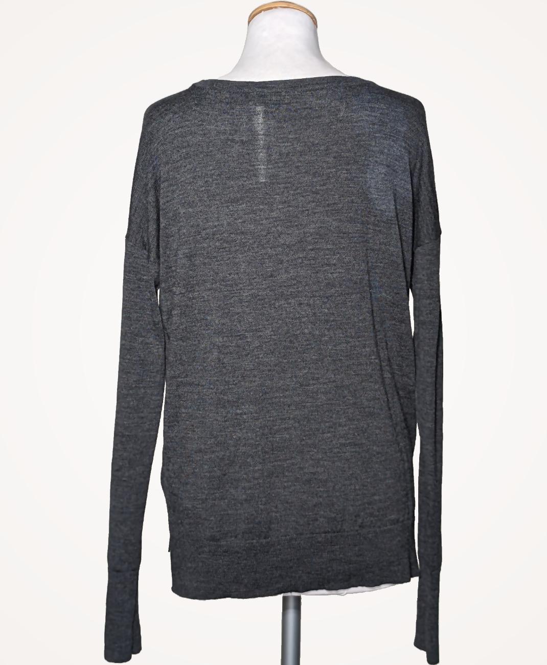 UNIQLO - Image 4