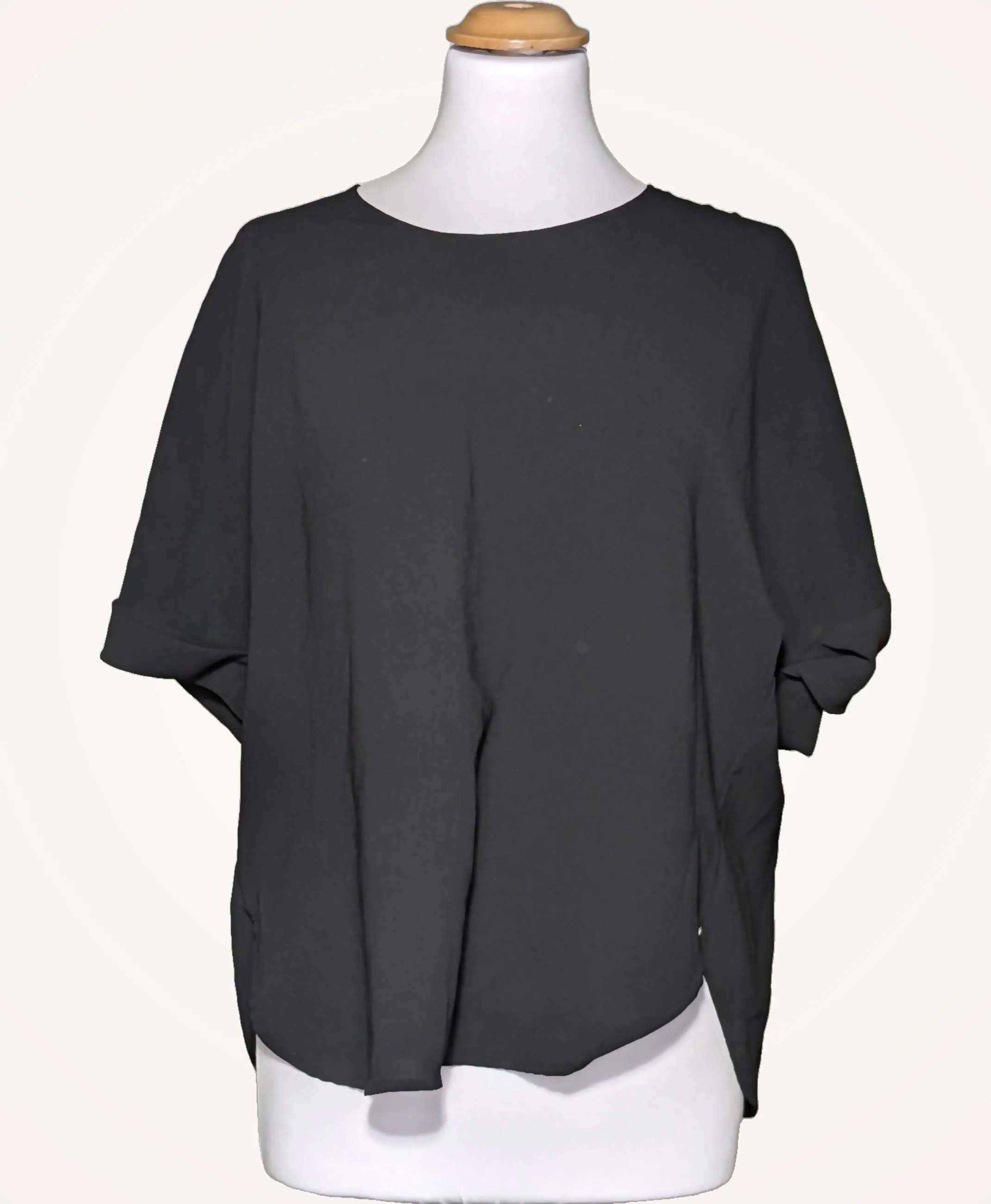 UNIQLO - Image 3