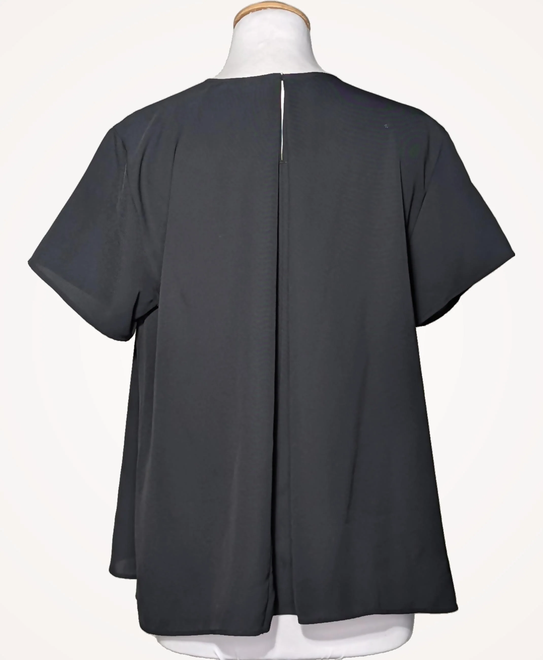 UNIQLO - Image 4