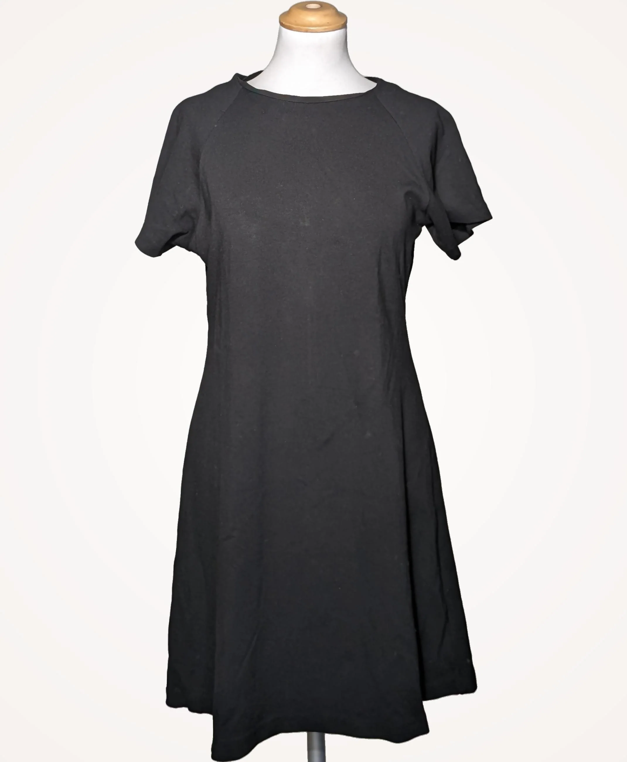 UNIQLO - Image 3