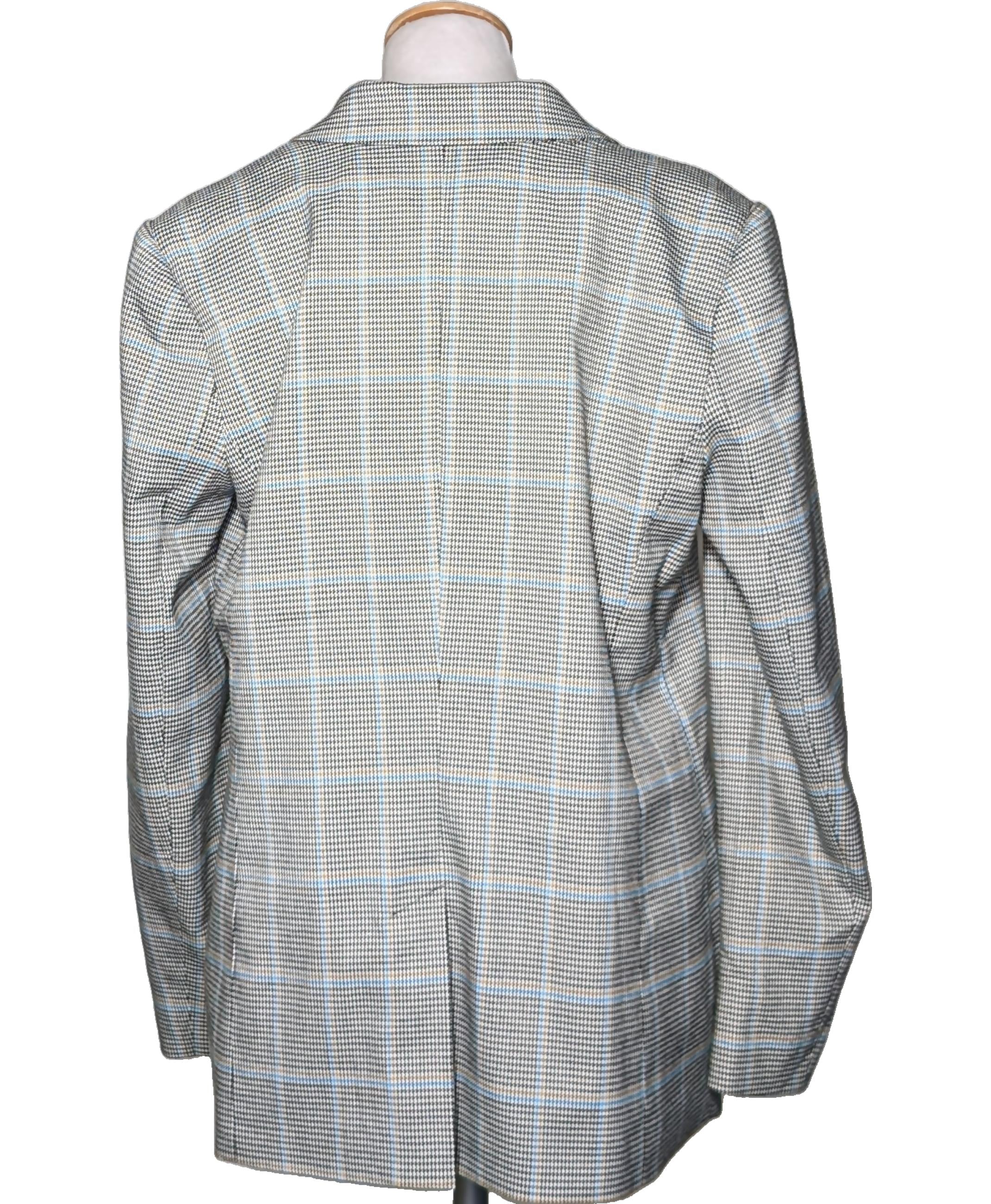 YAYA - Image 2